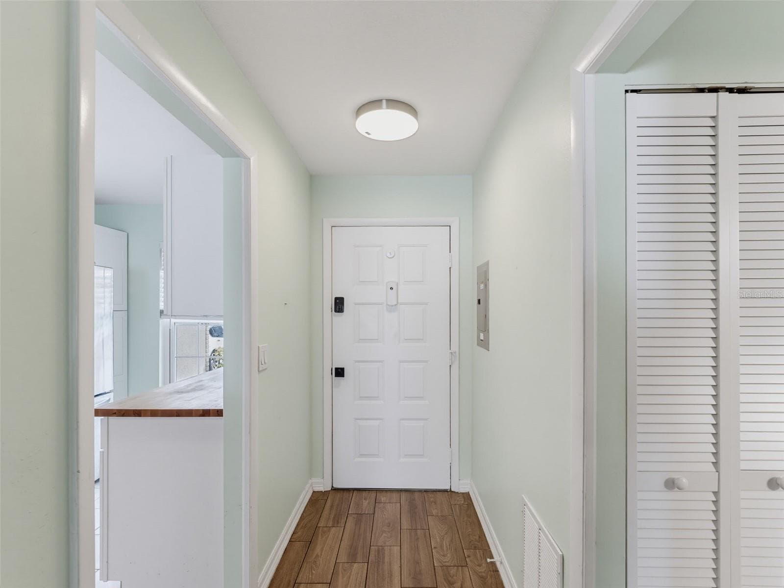 Villa at 345 PLYMOUTH ST, SAFETY HARBOR, photo 5 of 69