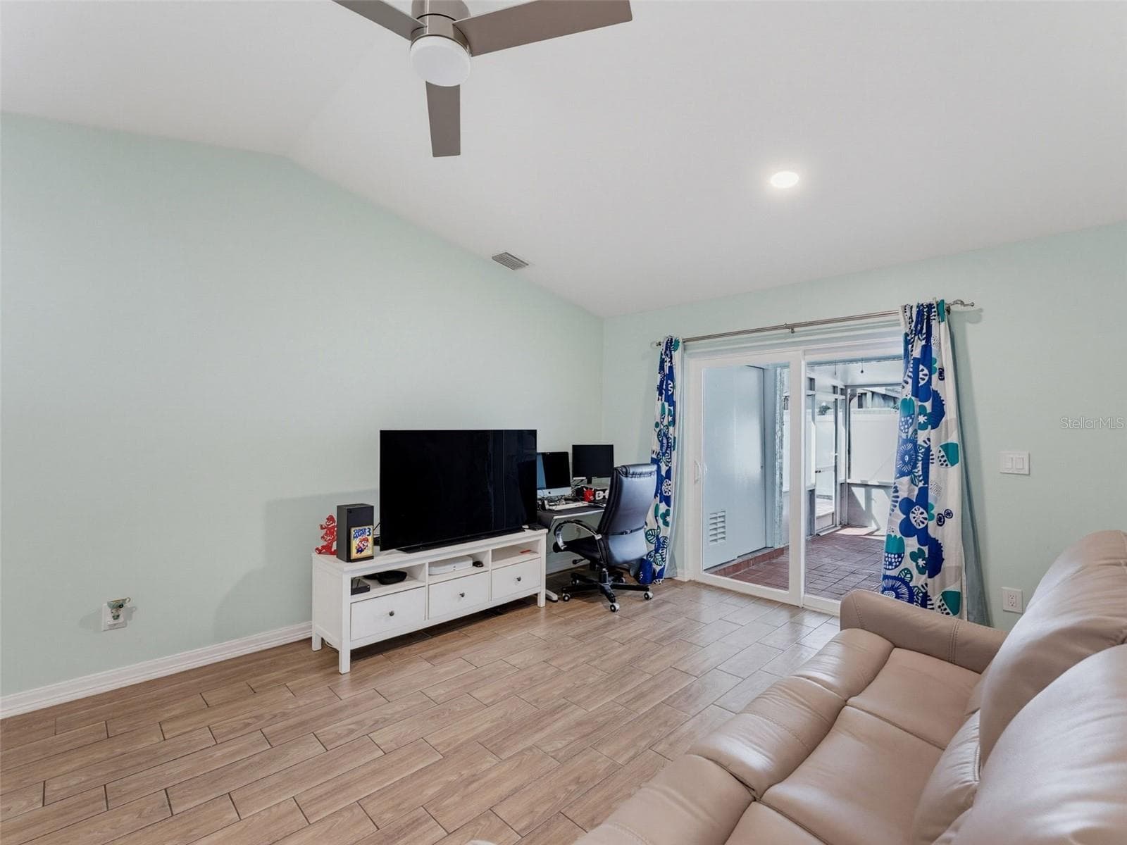 Villa at 345 PLYMOUTH ST, SAFETY HARBOR, photo 16 of 69