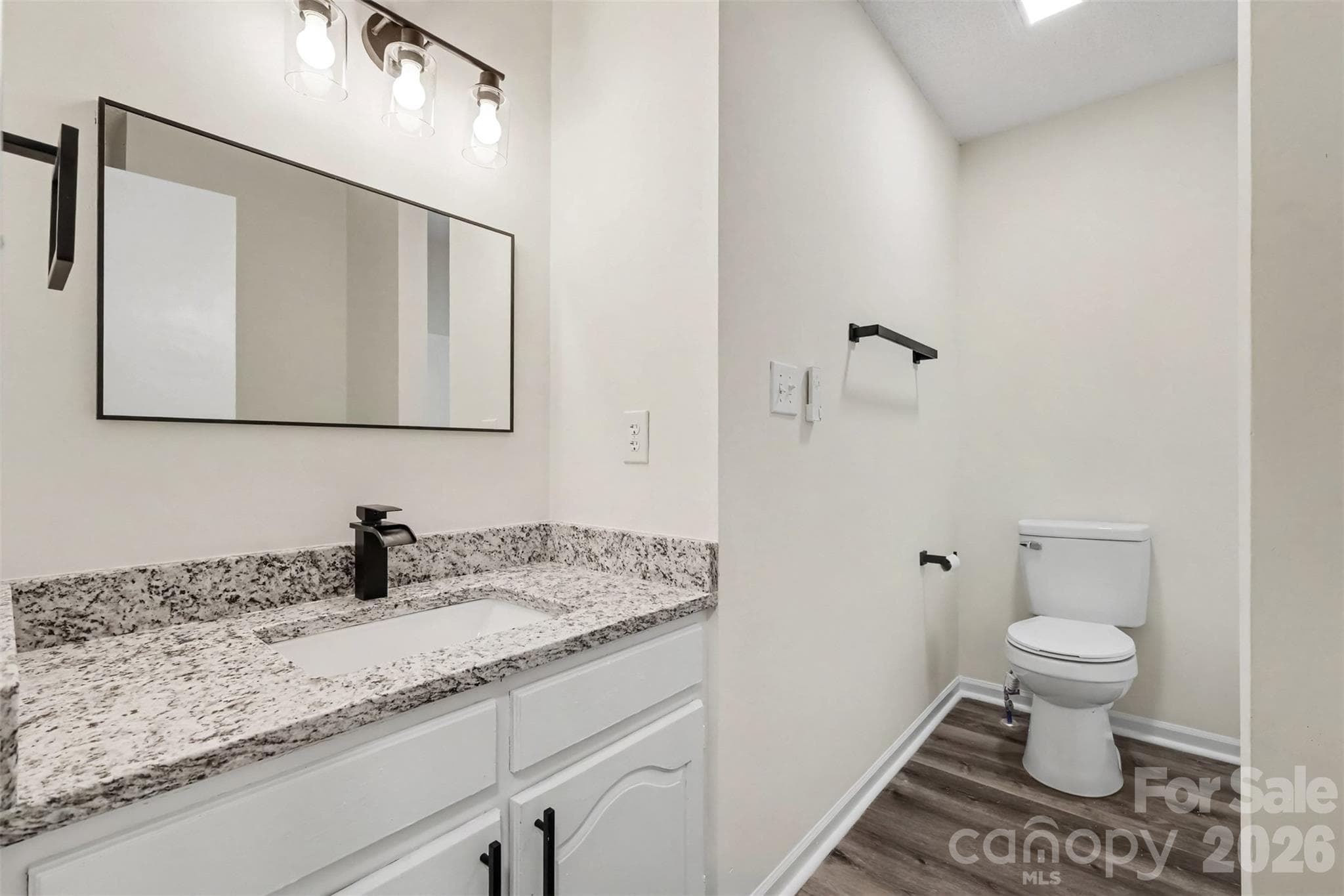Single Family Residence at 6524 Pine Forest Drive, York, photo 20 of 36