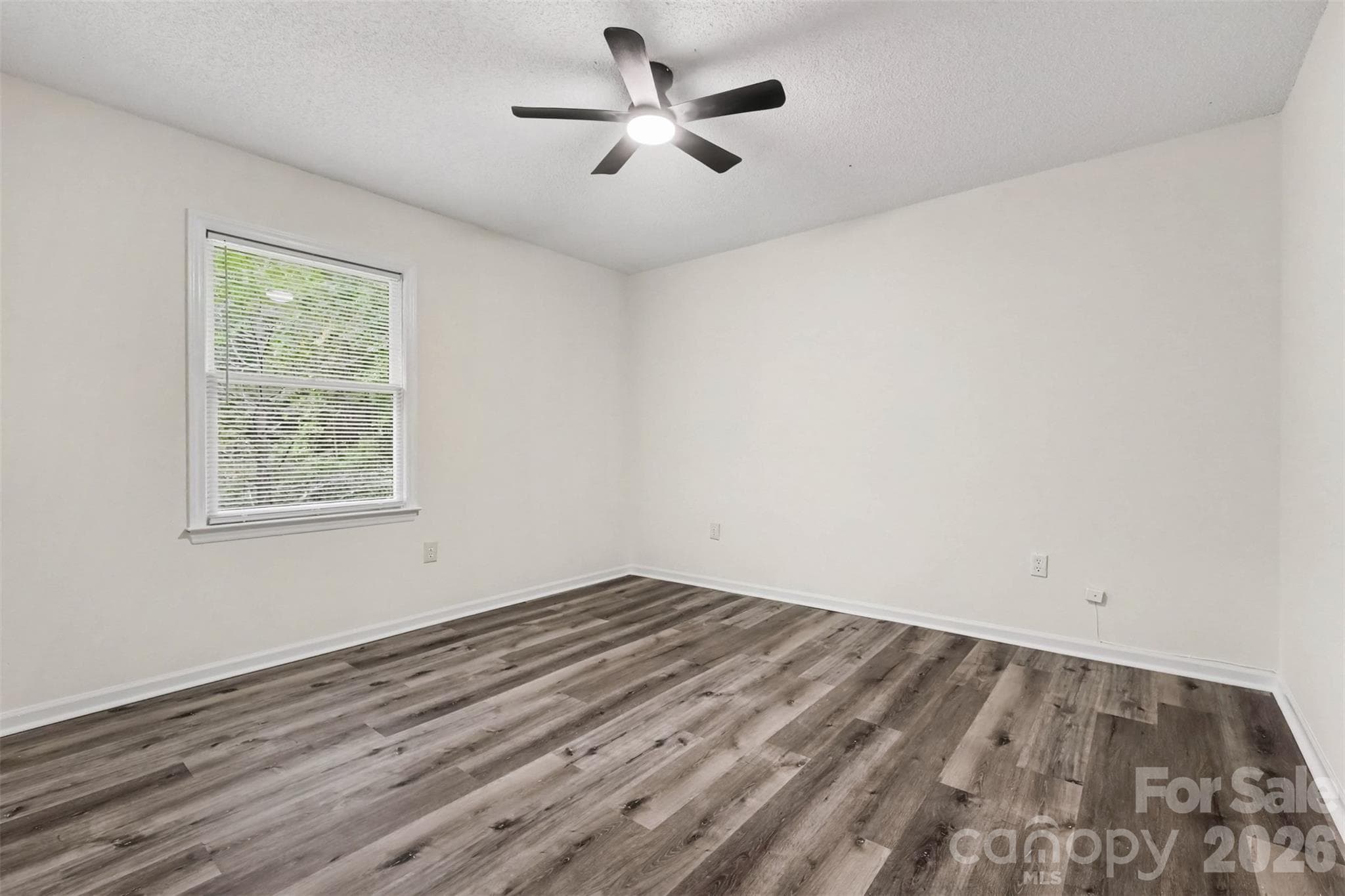 Single Family Residence at 6524 Pine Forest Drive, York, photo 22 of 36