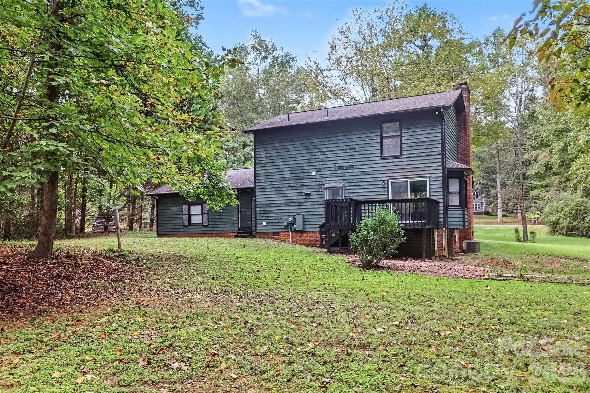 Single Family Residence at 6524 Pine Forest Drive, York, photo 28 of 36