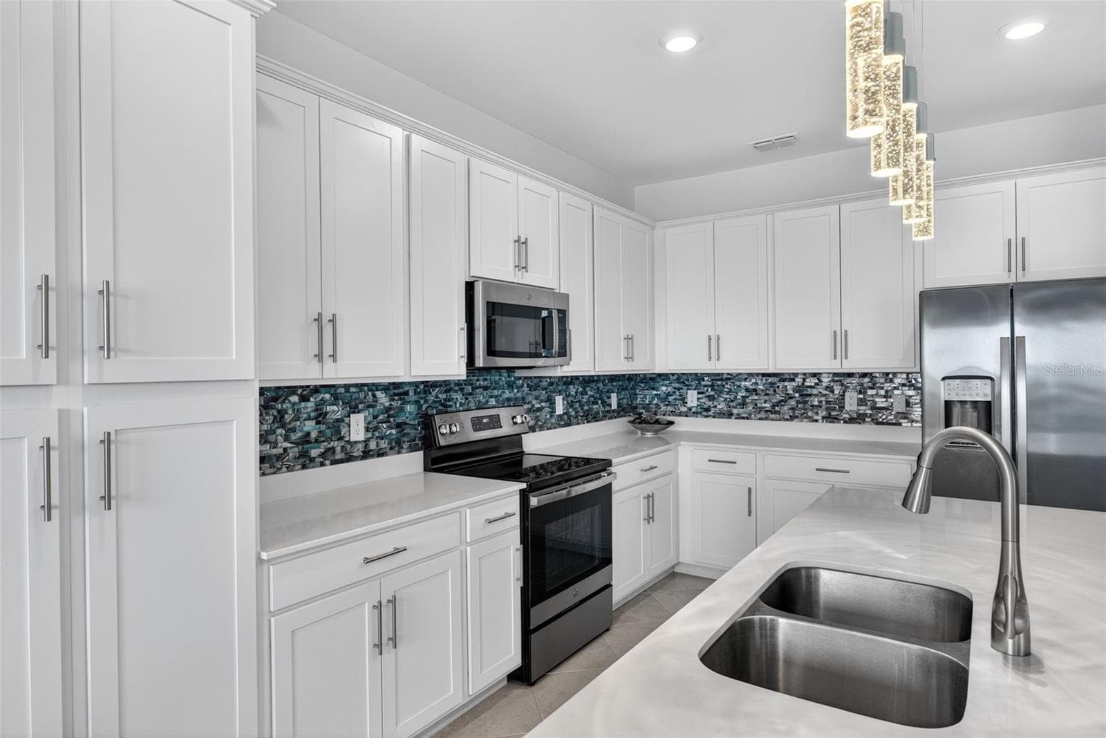 Condominium at 43997 BOARDWALK LOOP #1841, PUNTA GORDA, photo 10 of 38