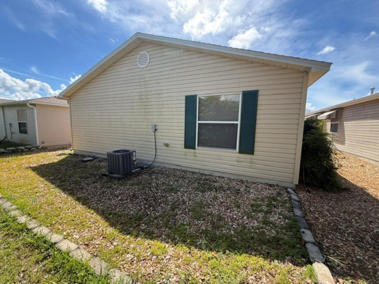 Back of Home - 2459 LAUREL BAY LN, THE VILLAGES