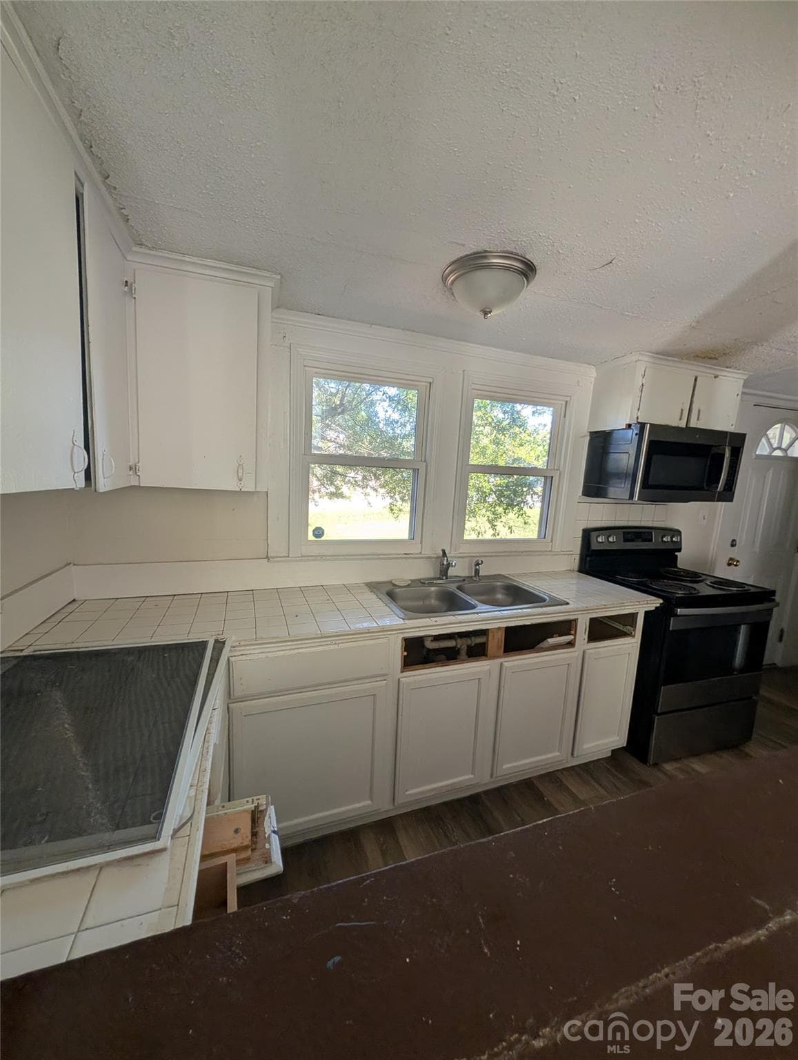 Single Family Residence at 603 Marietta Street, Gastonia, photo 6 of 15