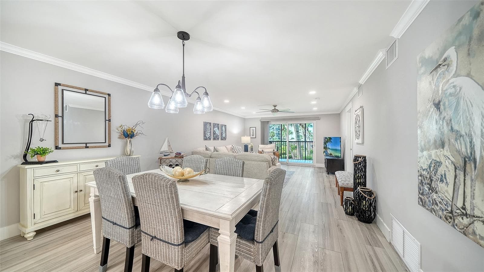 Condominium at 5600 BEACH WAY DR #207, SARASOTA, photo 4 of 34
