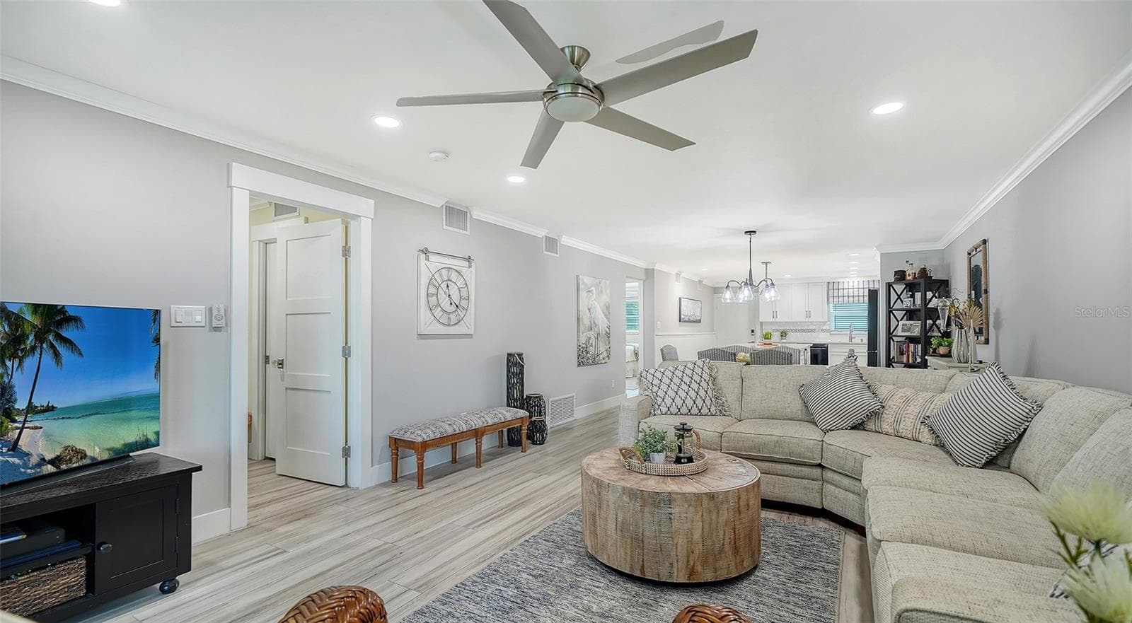 Condominium at 5600 BEACH WAY DR #207, SARASOTA, photo 13 of 34