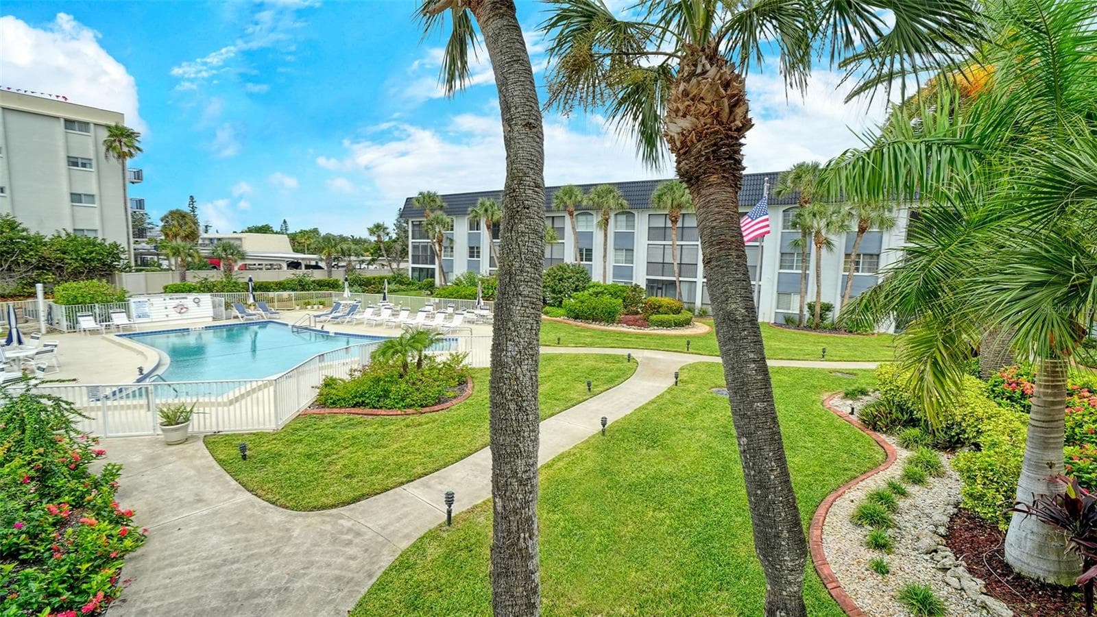 Condominium at 5600 BEACH WAY DR #207, SARASOTA, photo 29 of 34