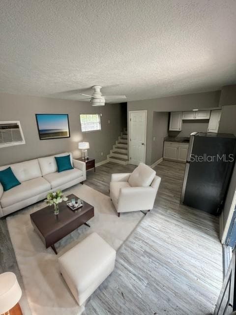 Half Duplex at 7803 ROSE AVE #B, ORLANDO, photo 6 of 14