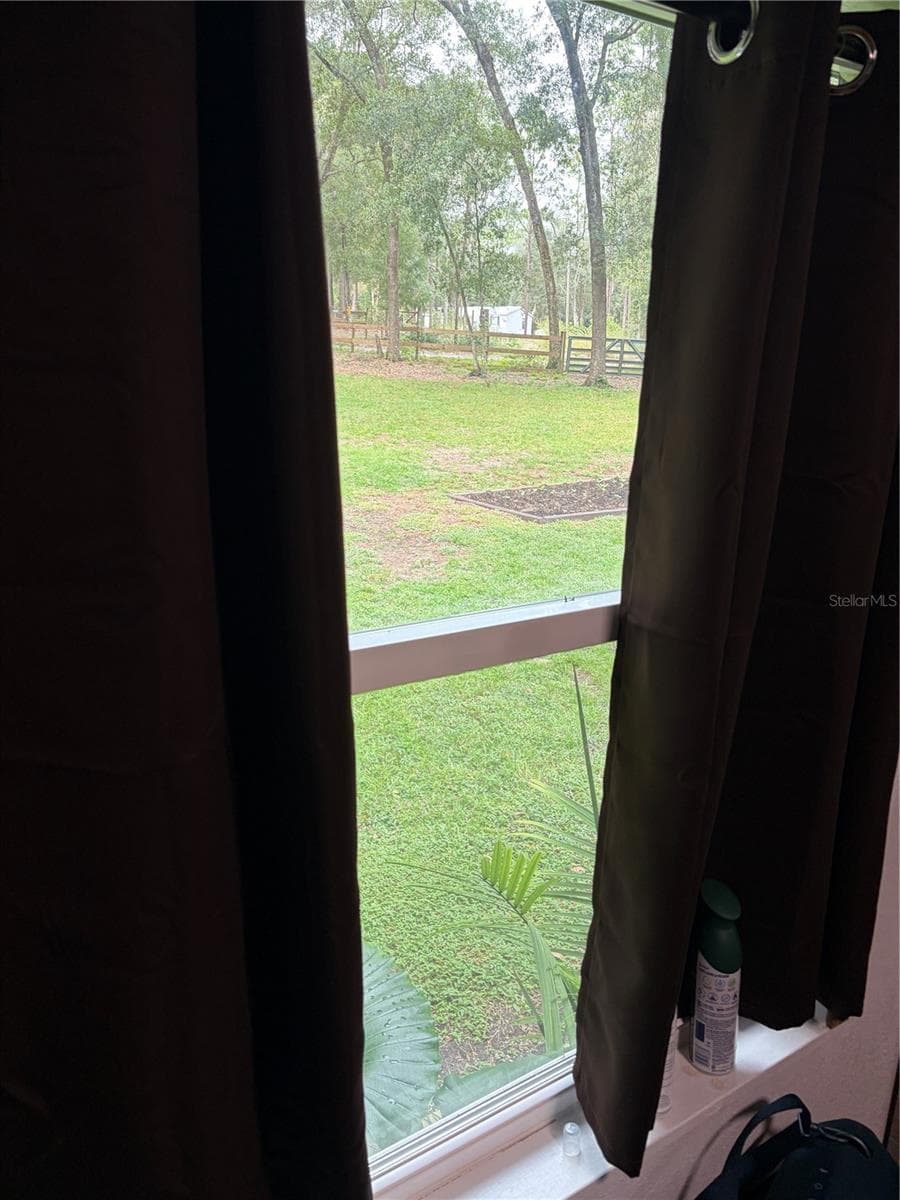 second bedroom - 6401 SUNNYSIDE RANCH RD, BROOKSVILLE