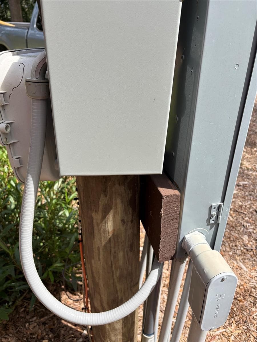 generator connection into main power supply, if ever a hurricane - 6401 SUNNYSIDE RANCH RD, BROOKSVILLE