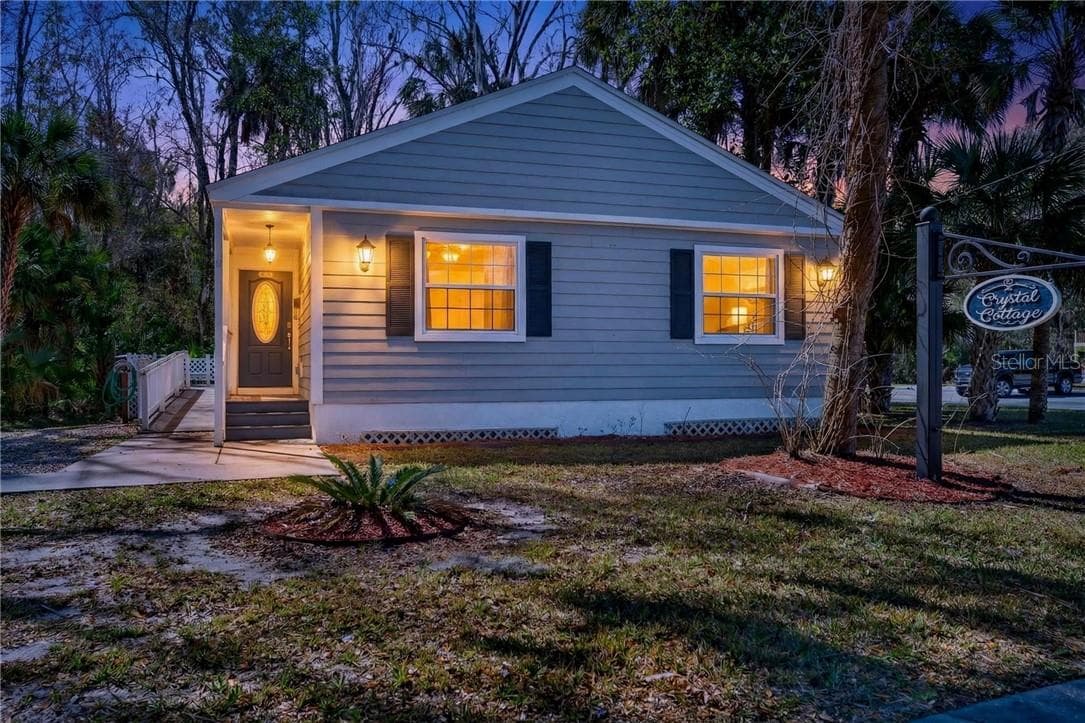 Single Family Residence at 110 NE Crystal ST, CRYSTALRIVER FL 34428, Crystal River, photo 2 of 38
