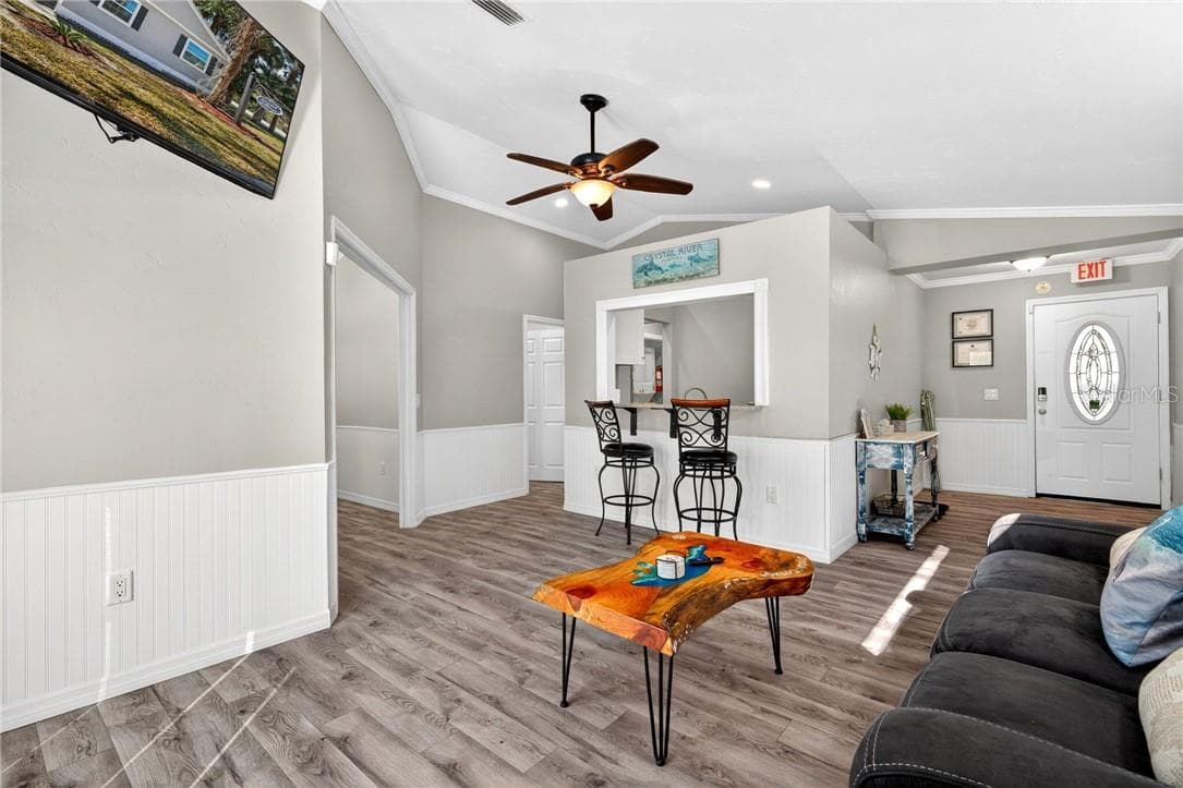 Single Family Residence at 110 NE Crystal ST, CRYSTALRIVER FL 34428, Crystal River, photo 10 of 38