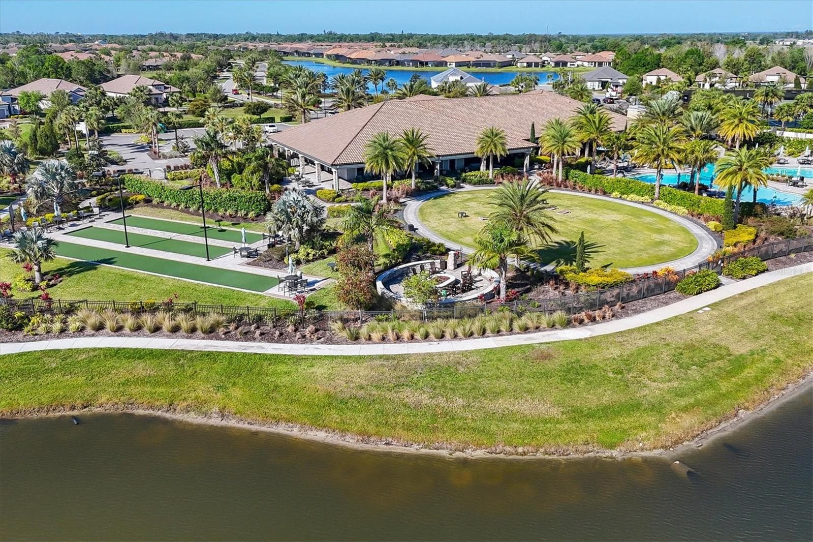 Walking/running paths throughout the community - 4705 STAFFORD CT, PALMETTO