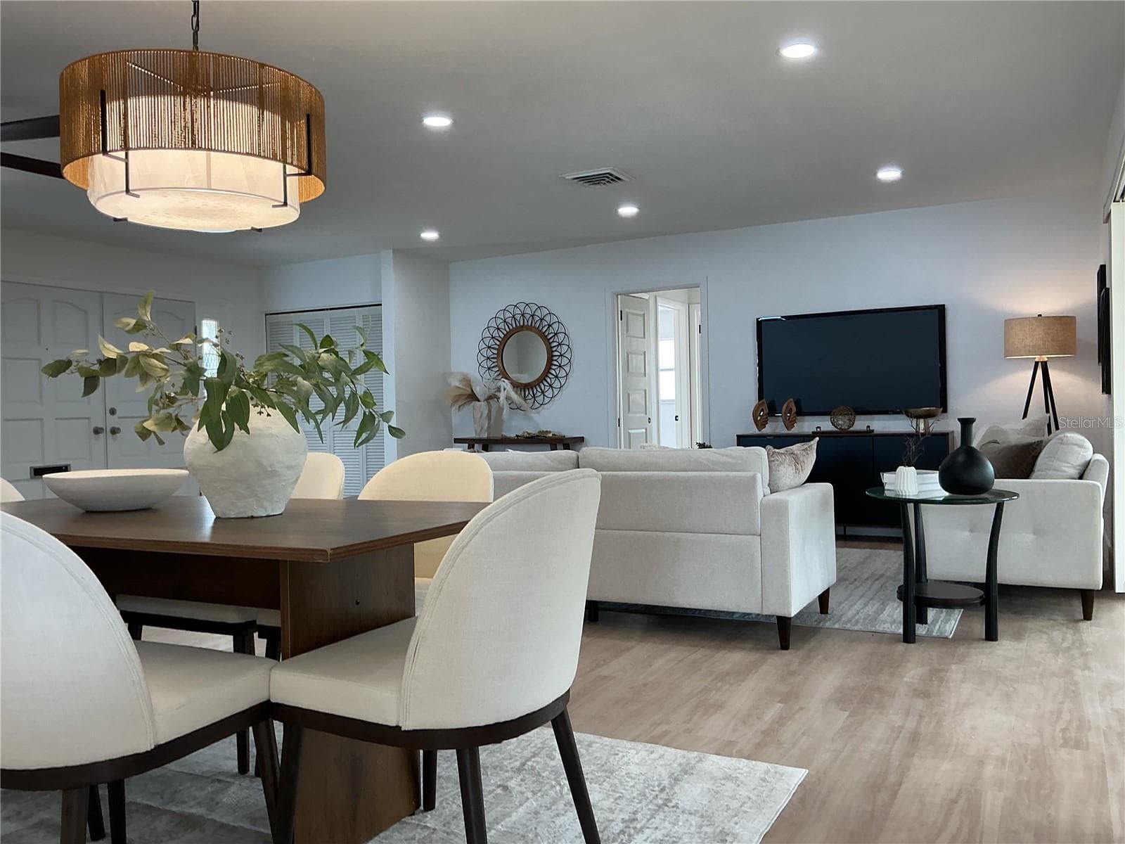 Great Room - 5901 25TH ST S, ST PETERSBURG
