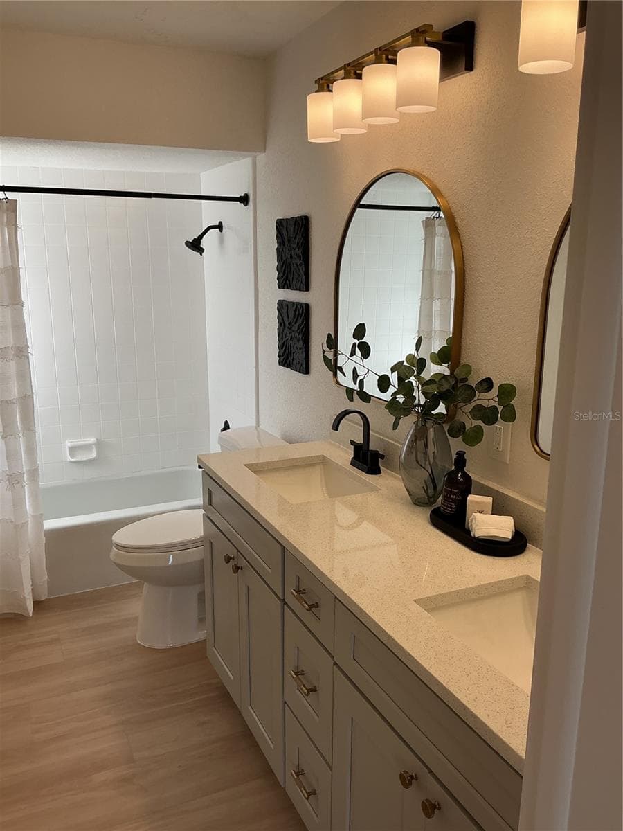 Secondary Bathroom - 5901 25TH ST S, ST PETERSBURG