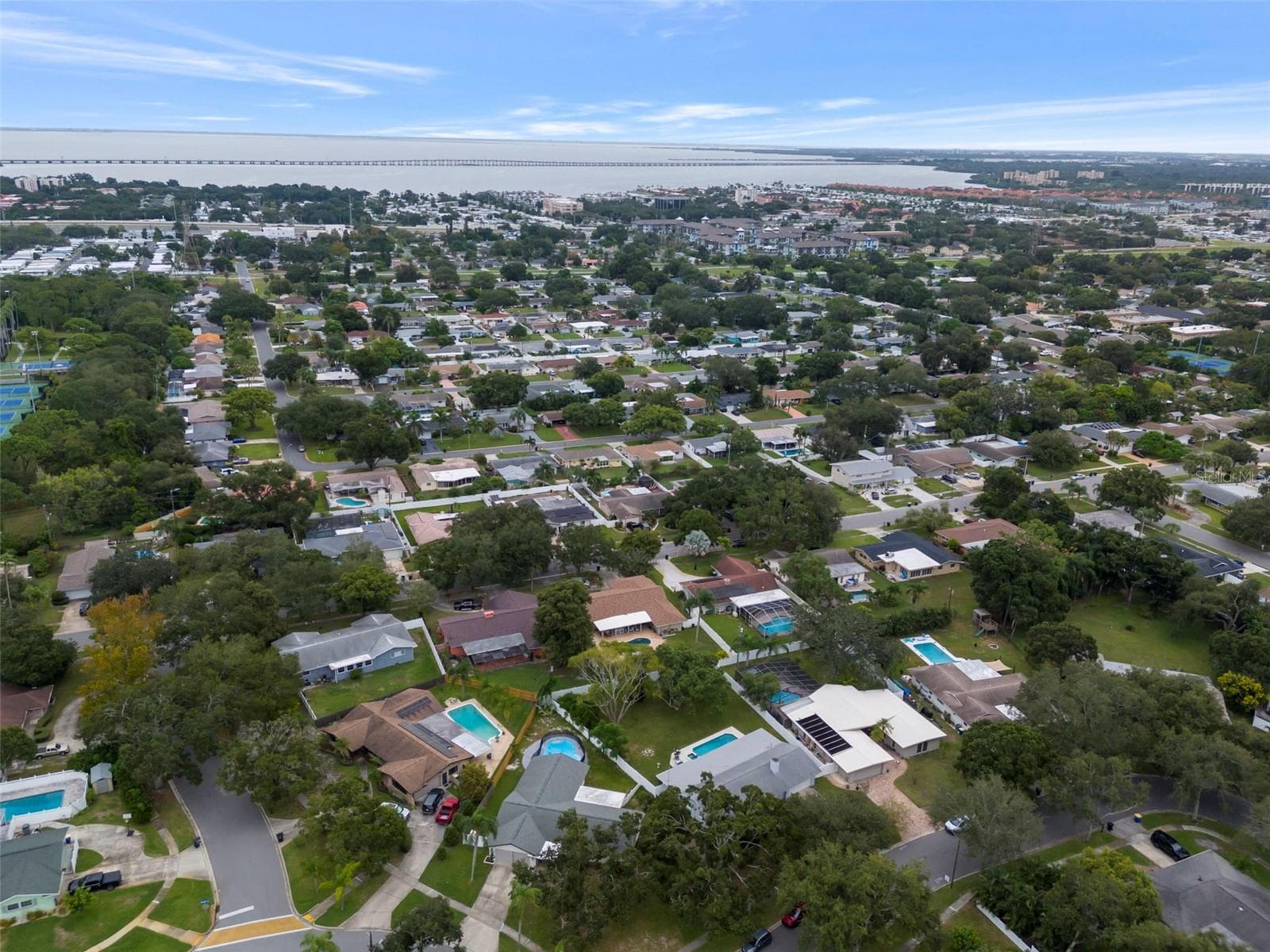 Single Family Residence at 1113 GLENMOOR CT, CLEARWATER, photo 37 of 39