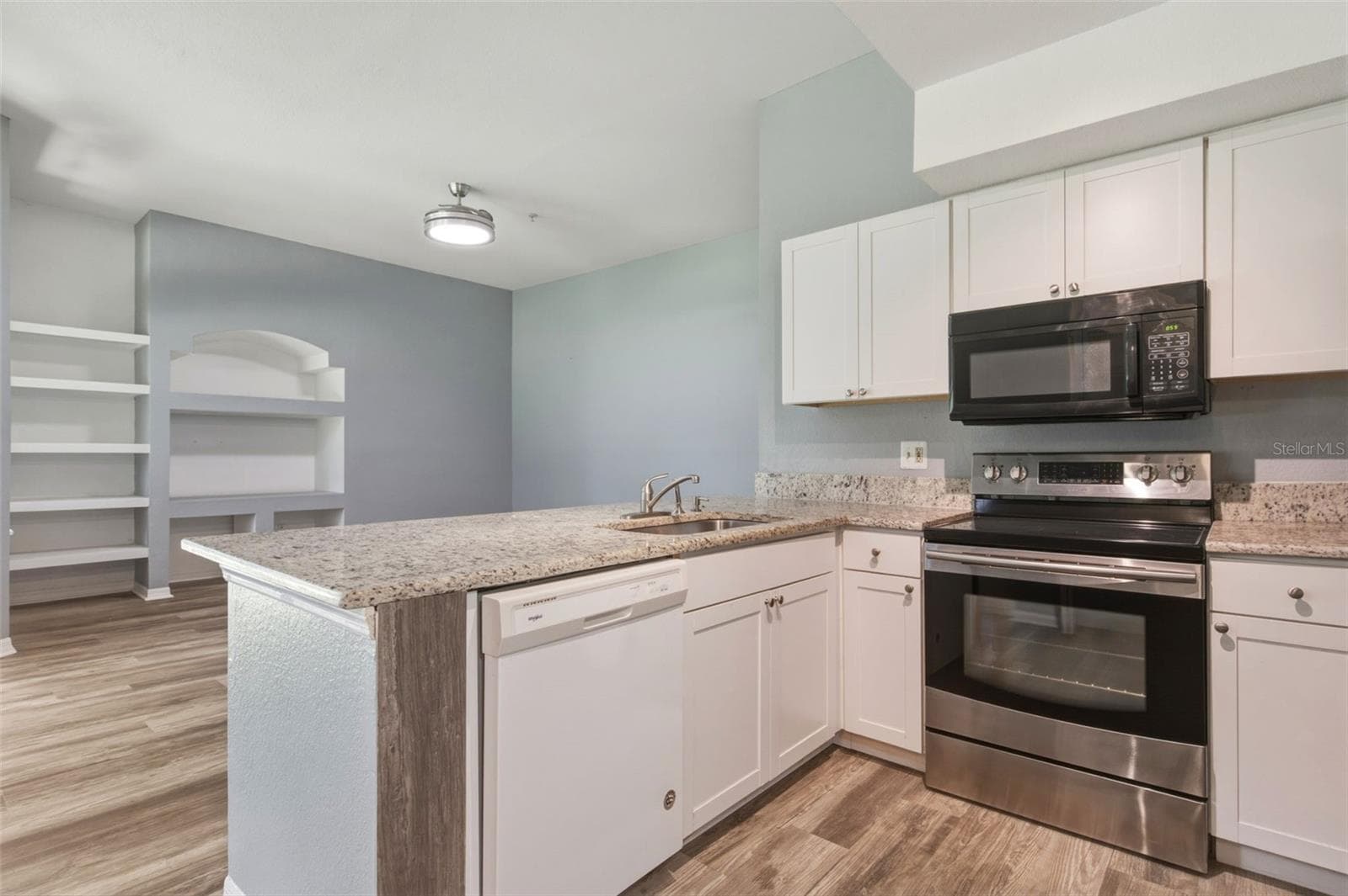 Condominium at 7250 WESTPOINTE BLVD #1034, ORLANDO, photo 8 of 28