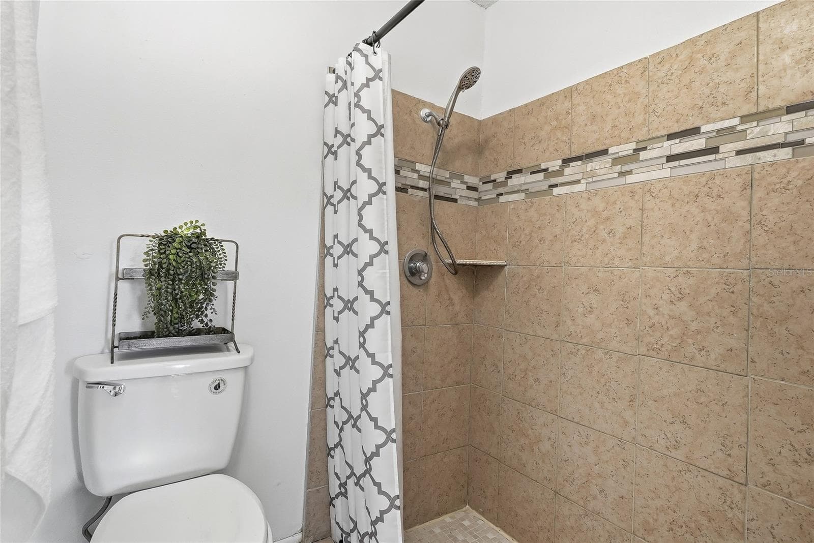 Condominium at 2265 BANCROFT CIR S #B, PALM HARBOR, photo 25 of 40