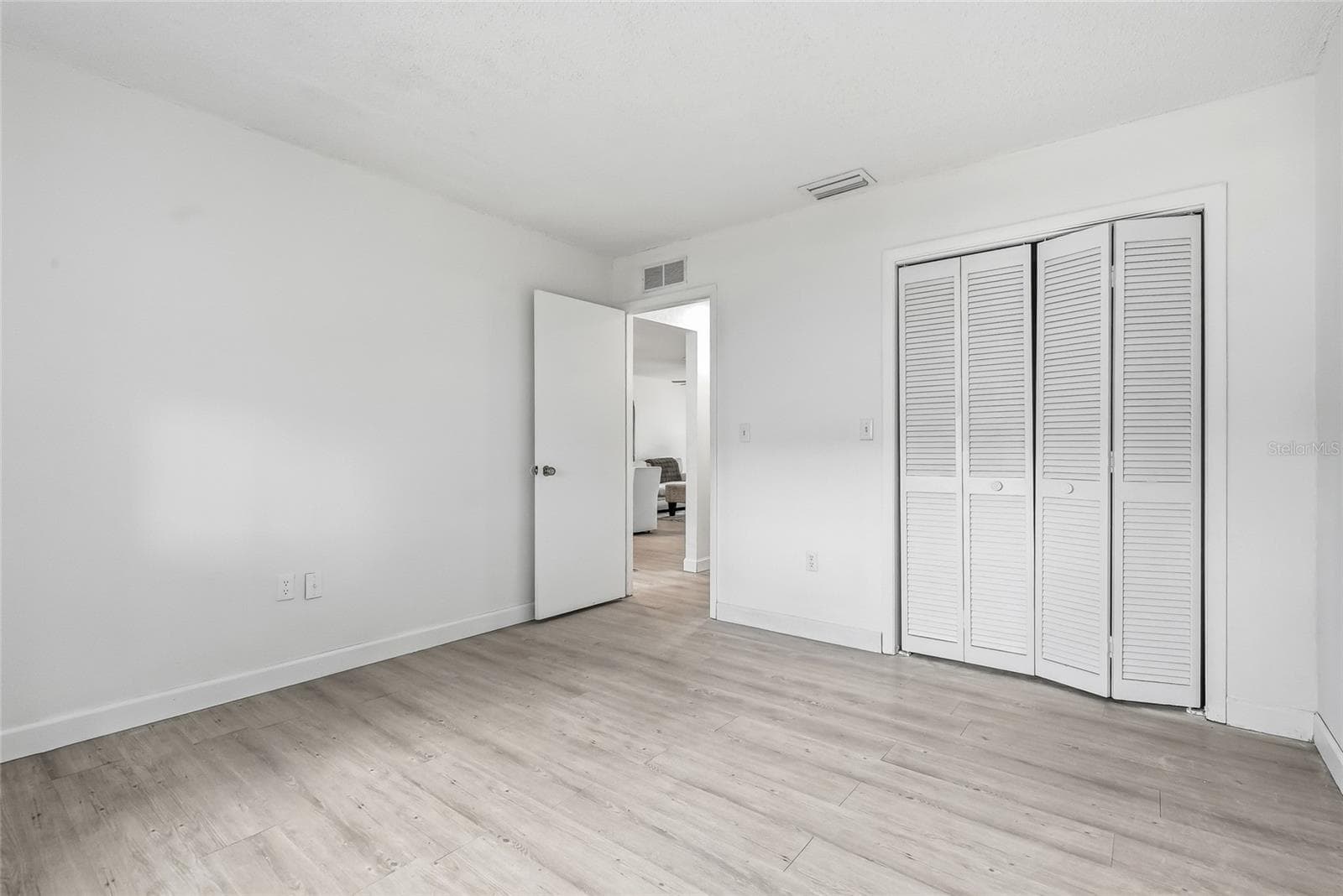 Condominium at 2265 BANCROFT CIR S #B, PALM HARBOR, photo 28 of 40