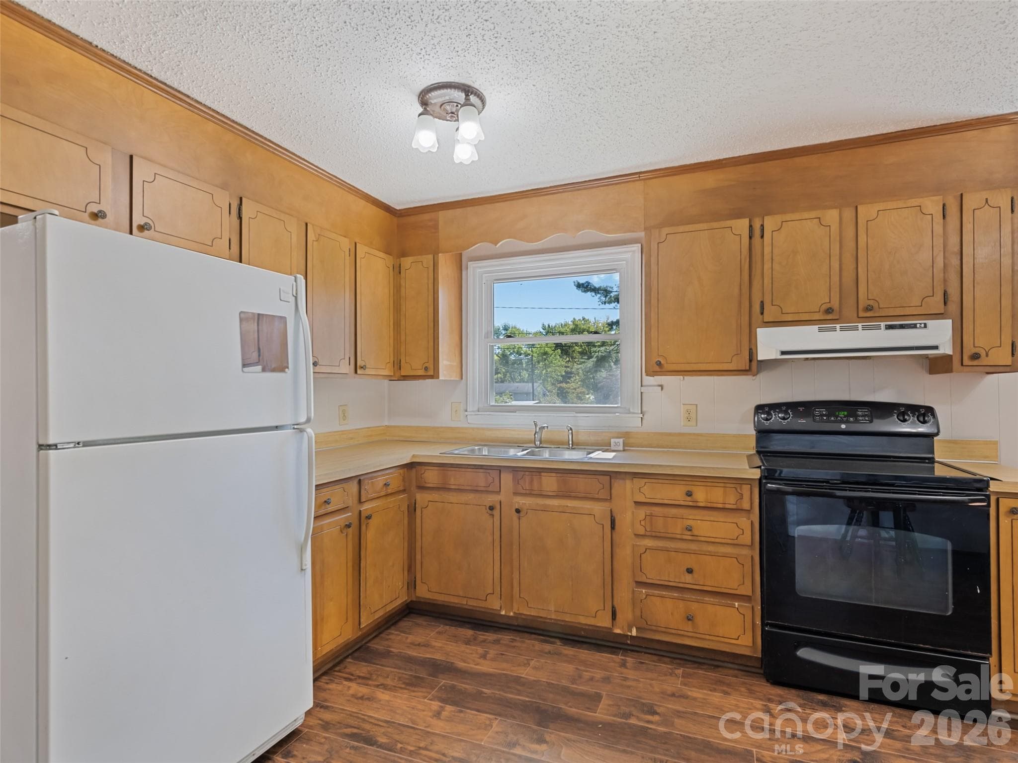 Single Family Residence at 1188 Eastbrook Drive, Hendersonville, photo 13 of 22