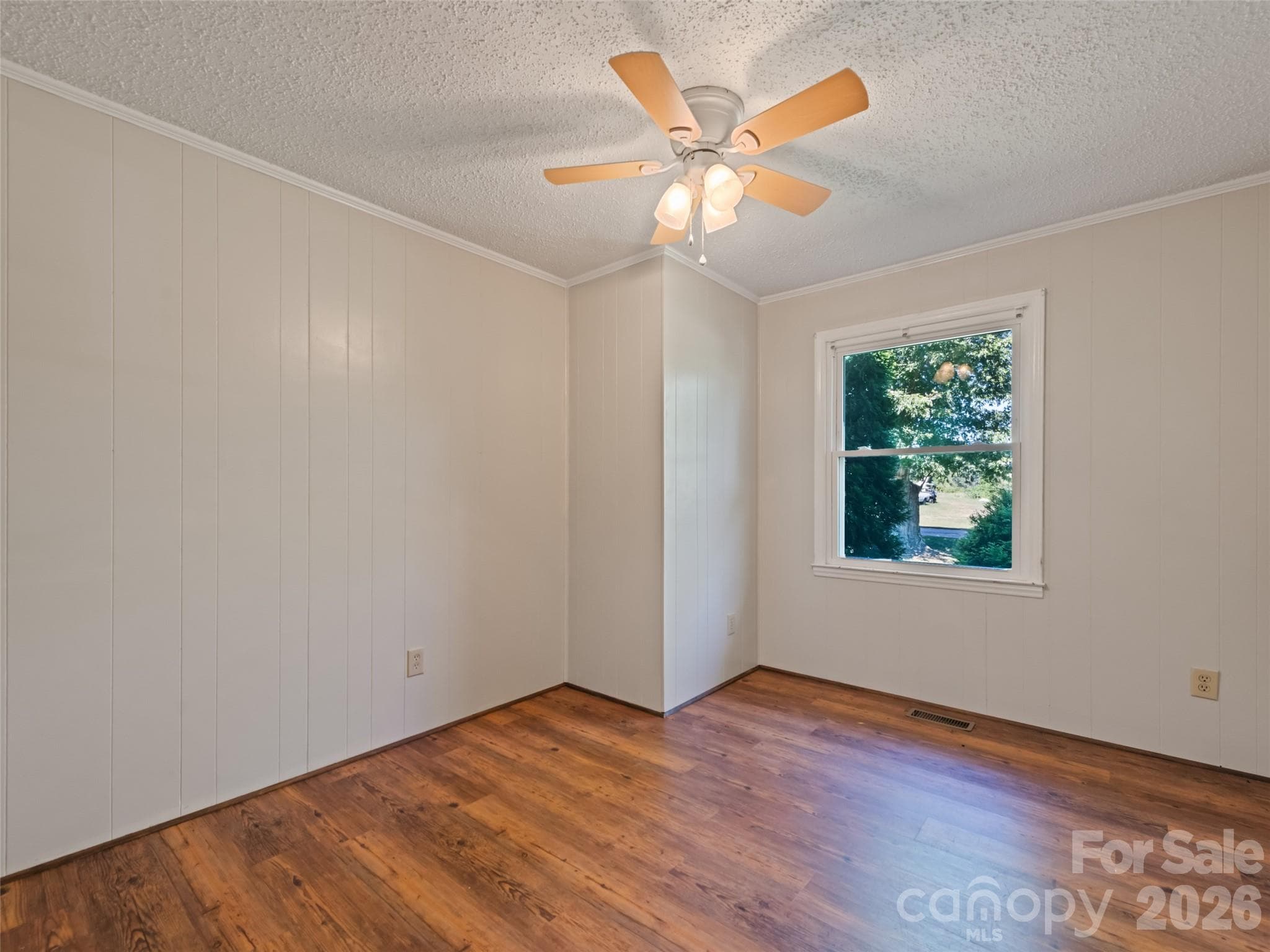 Single Family Residence at 1188 Eastbrook Drive, Hendersonville, photo 16 of 22