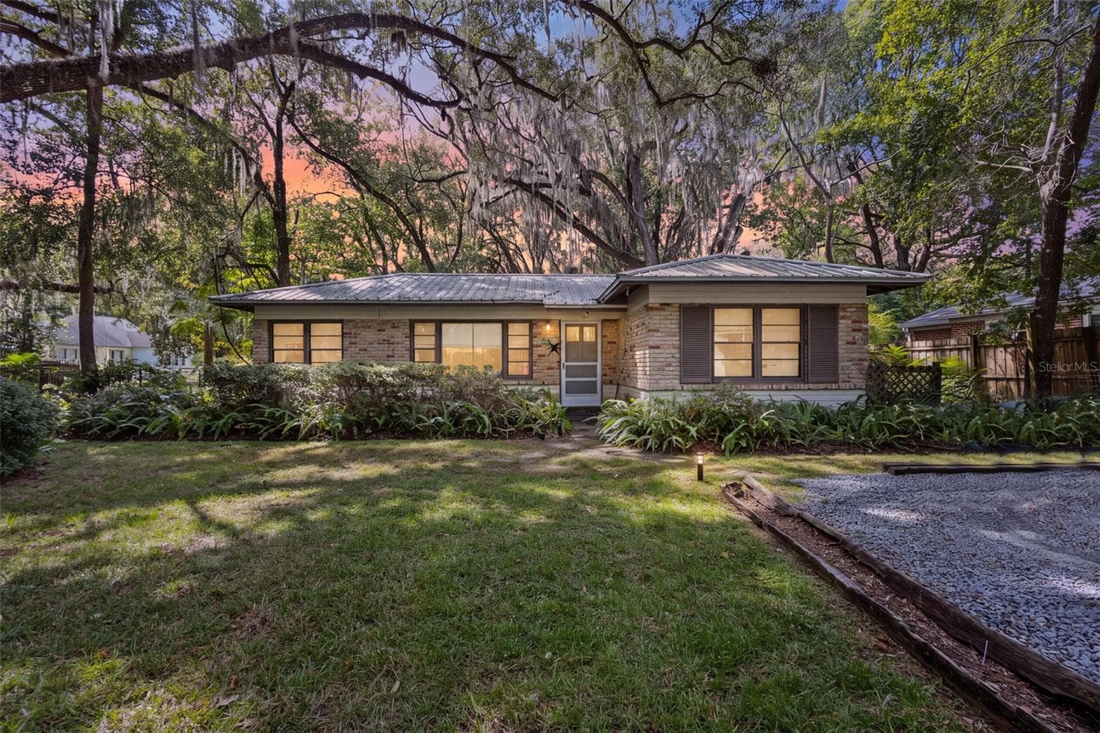 Single Family Residence at 2703 NW 2ND AVE, GAINESVILLE, photo 2 of 30