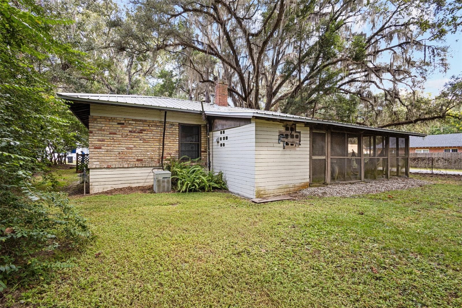 Single Family Residence at 2703 NW 2ND AVE, GAINESVILLE, photo 7 of 30