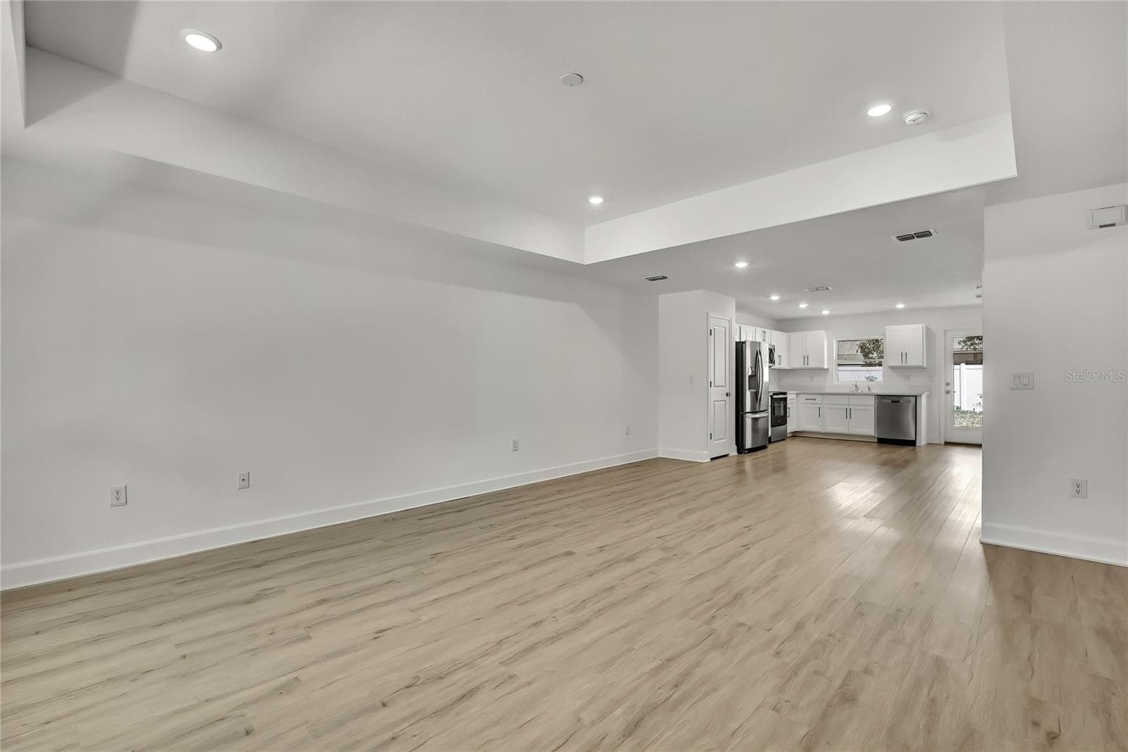 Duplex at 2851 LANDOVER BLVD, SPRING HILL, photo 3 of 51