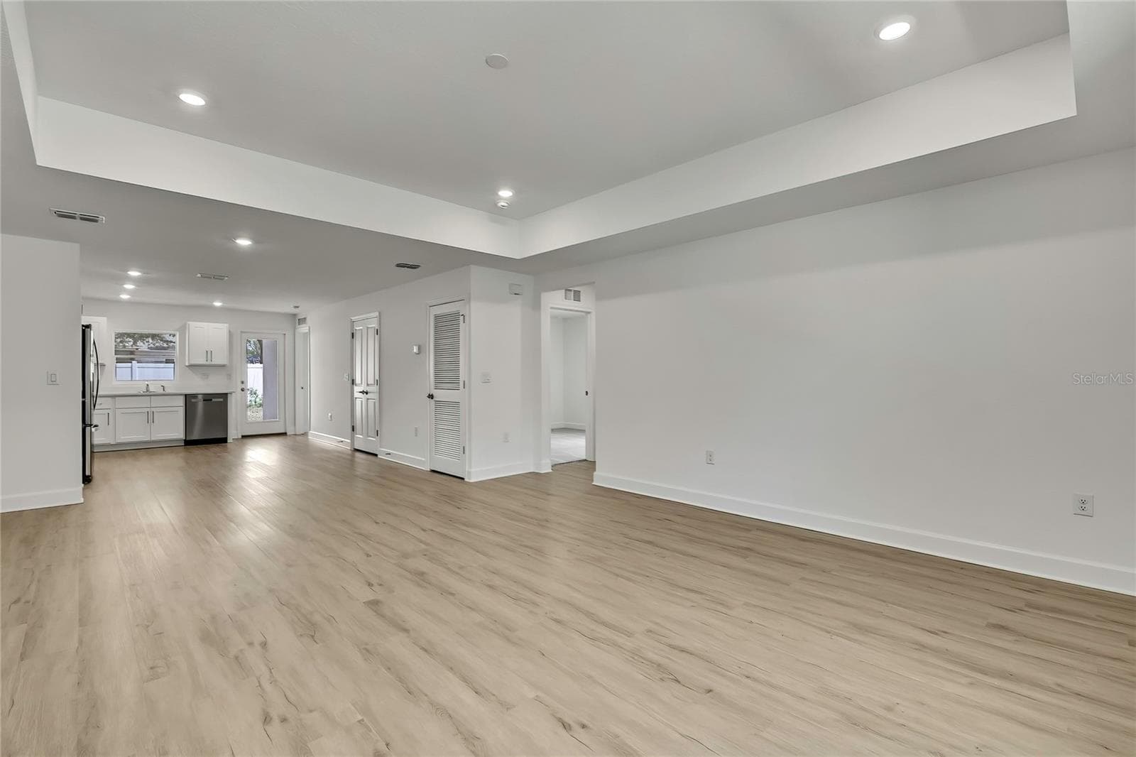 Duplex at 2851 LANDOVER BLVD, SPRING HILL, photo 5 of 51