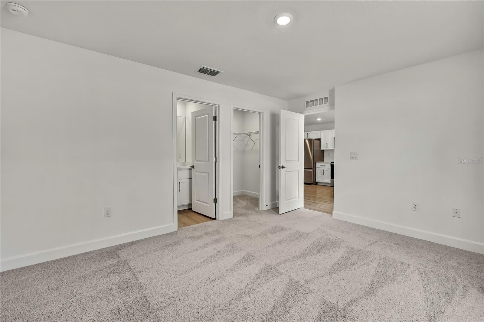 Duplex at 2851 LANDOVER BLVD, SPRING HILL, photo 15 of 51