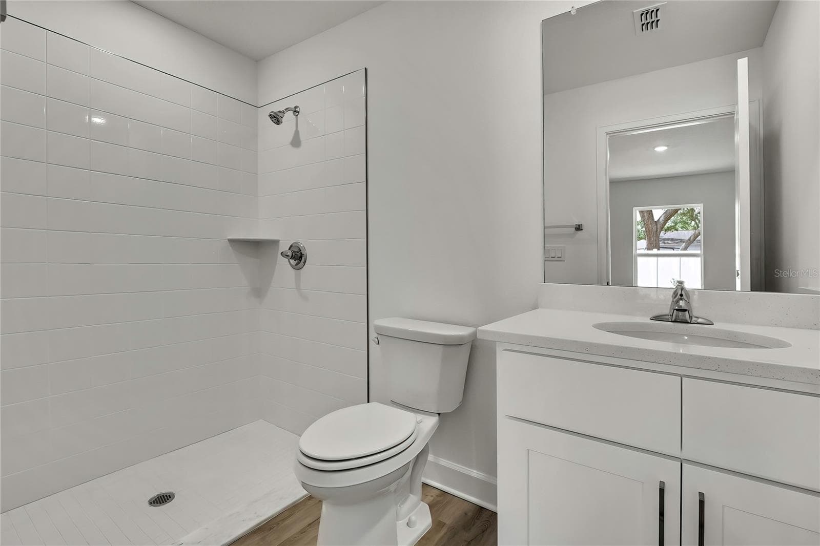 Duplex at 2851 LANDOVER BLVD, SPRING HILL, photo 17 of 51