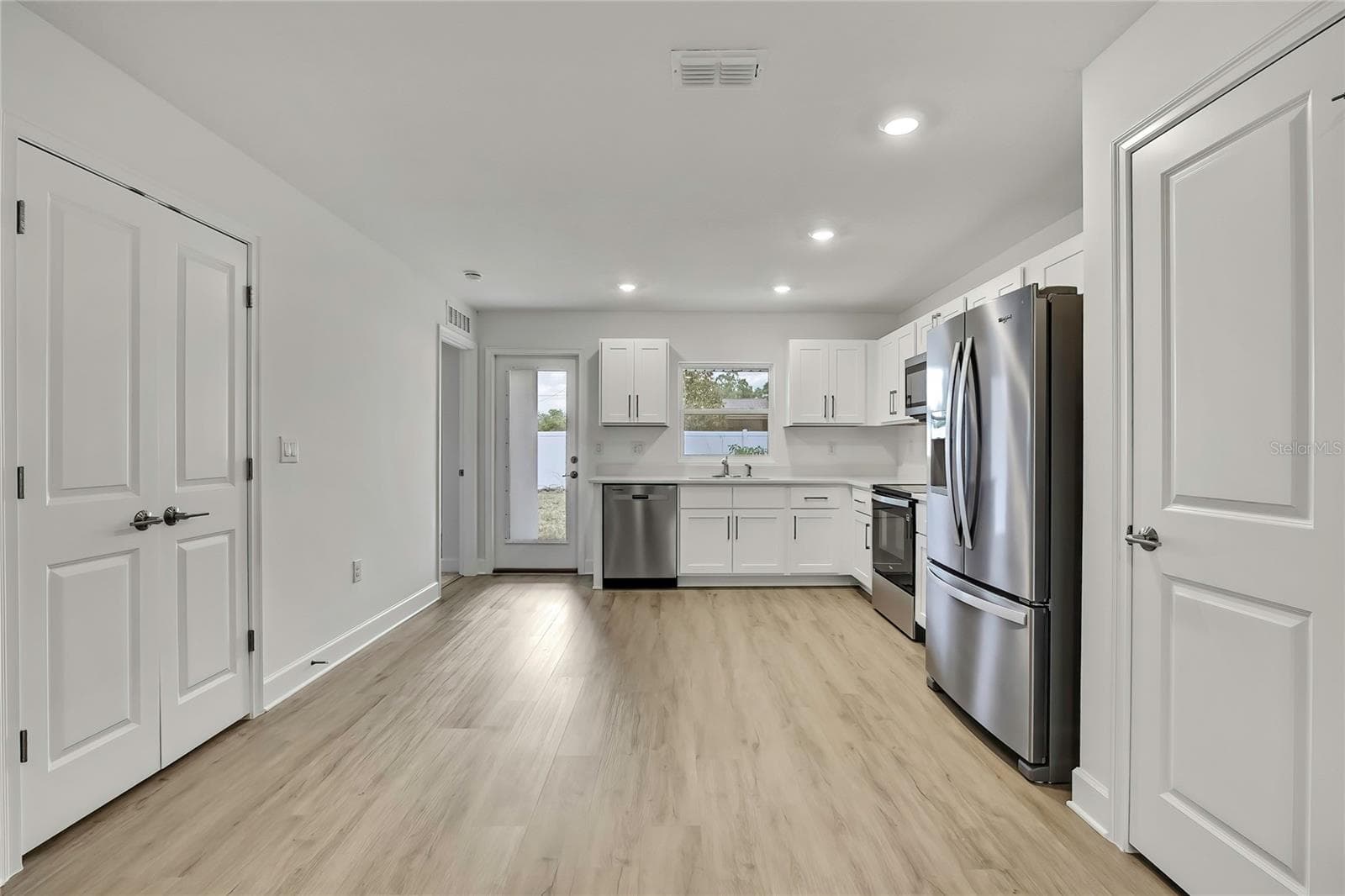 Duplex at 2851 LANDOVER BLVD, SPRING HILL, photo 32 of 51