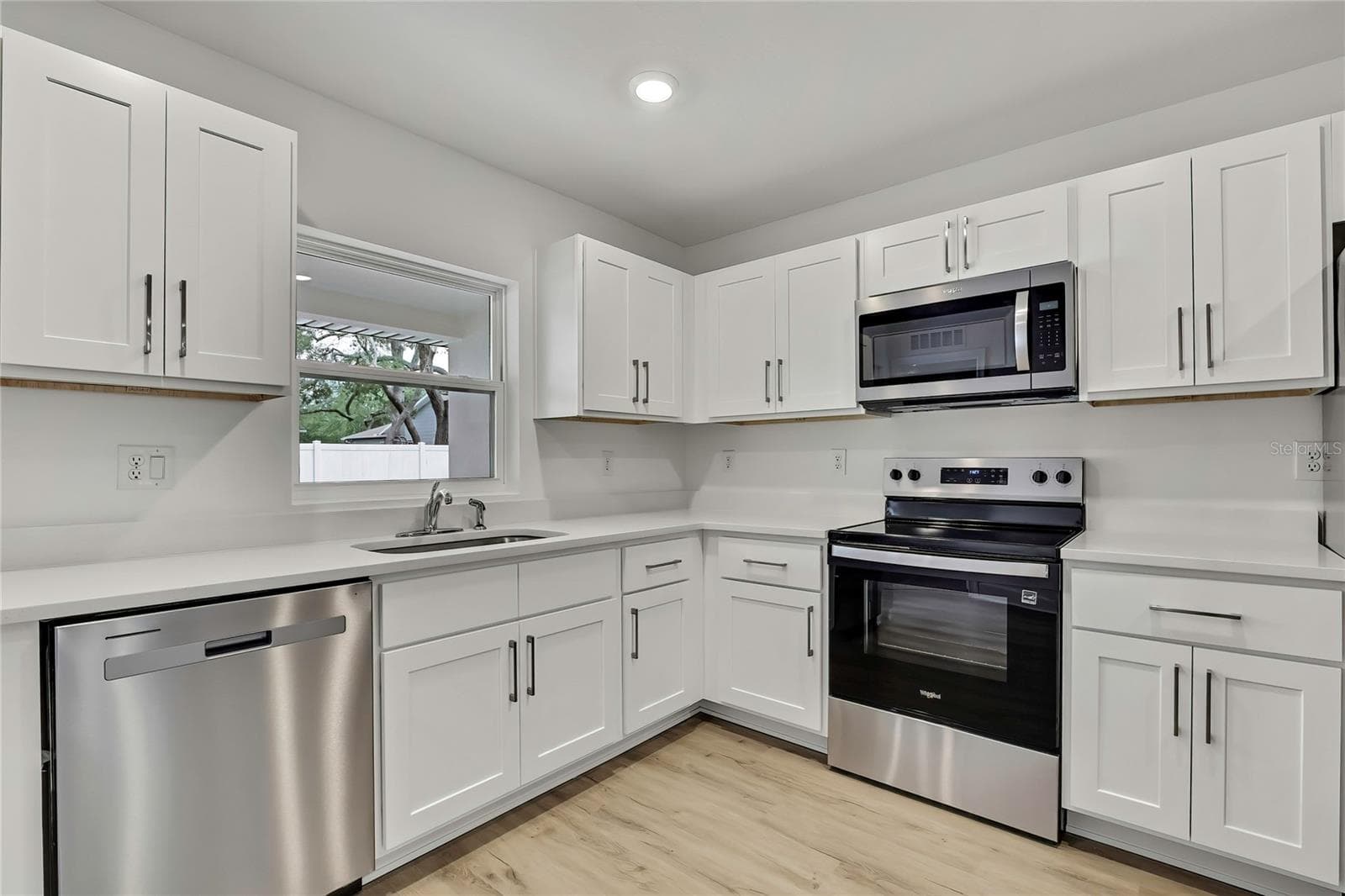 Duplex at 2851 LANDOVER BLVD, SPRING HILL, photo 35 of 51