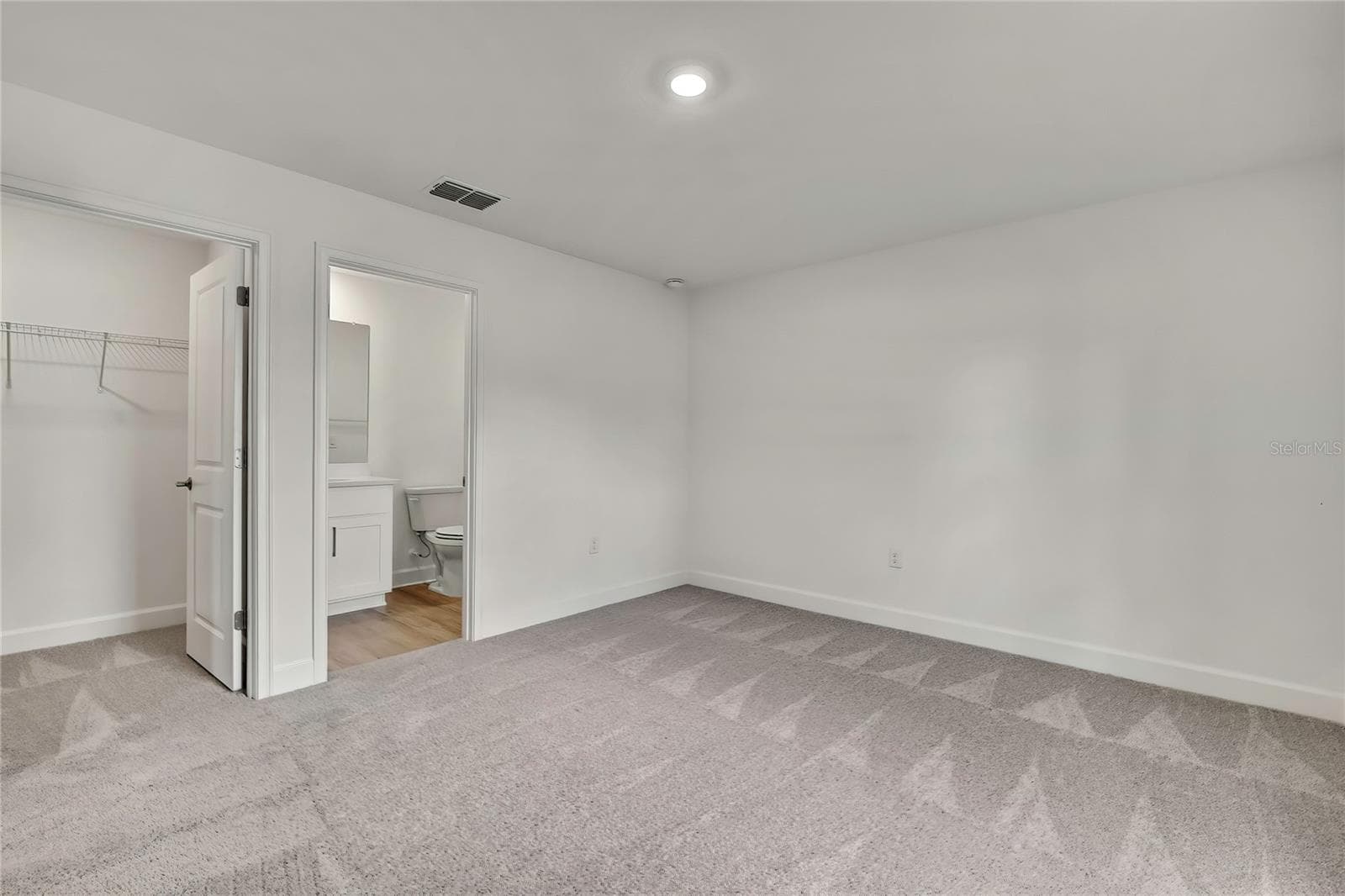 Duplex at 2851 LANDOVER BLVD, SPRING HILL, photo 37 of 51