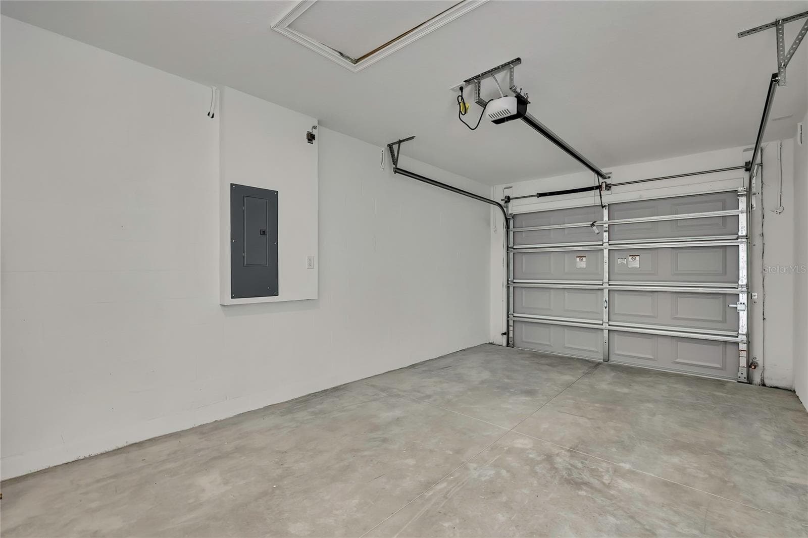Duplex at 2851 LANDOVER BLVD, SPRING HILL, photo 49 of 51