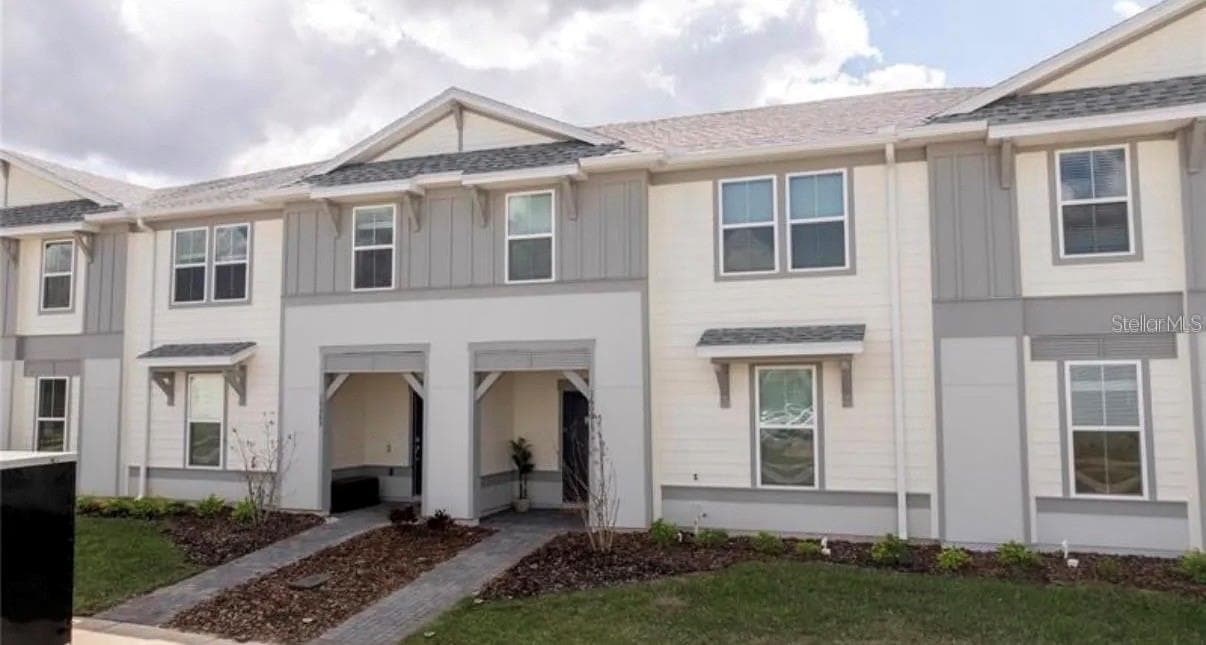 1287 BLUE PARADISE WAY