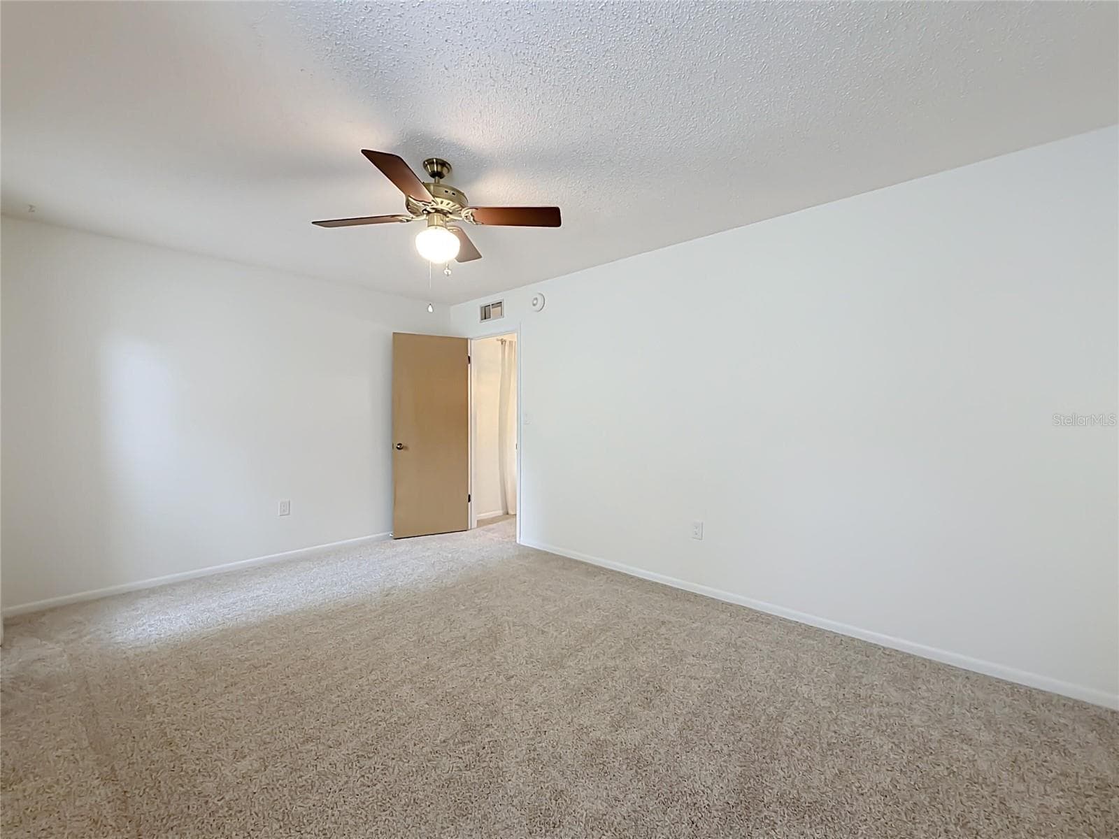 Single Family Residence at 10617 SEMINOLE FOREST ST E, SEMINOLE, photo 16 of 33