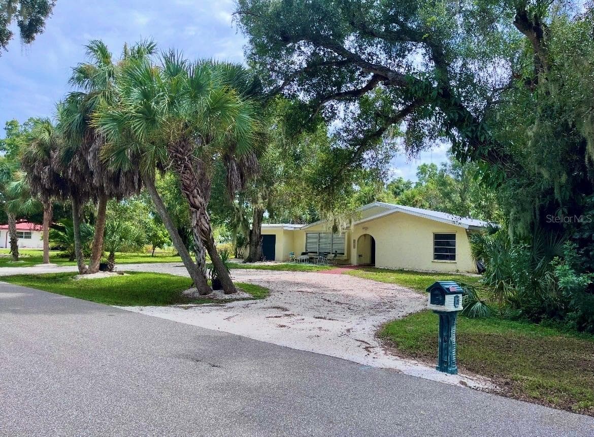 Single Family Residence at 22215 ONEIDA AVE, PORT CHARLOTTE, photo 3 of 64