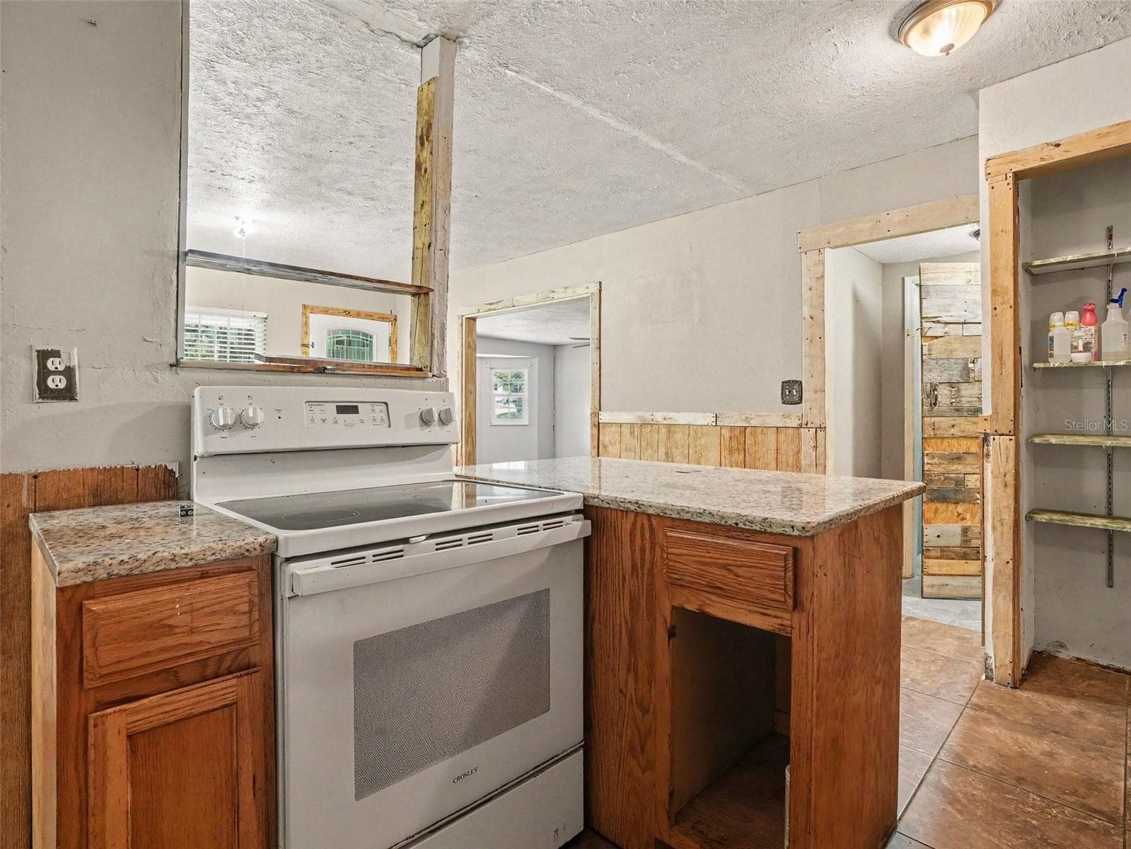 Single Family Residence at 521 GREEN CIR, FORT MEADE, photo 11 of 34