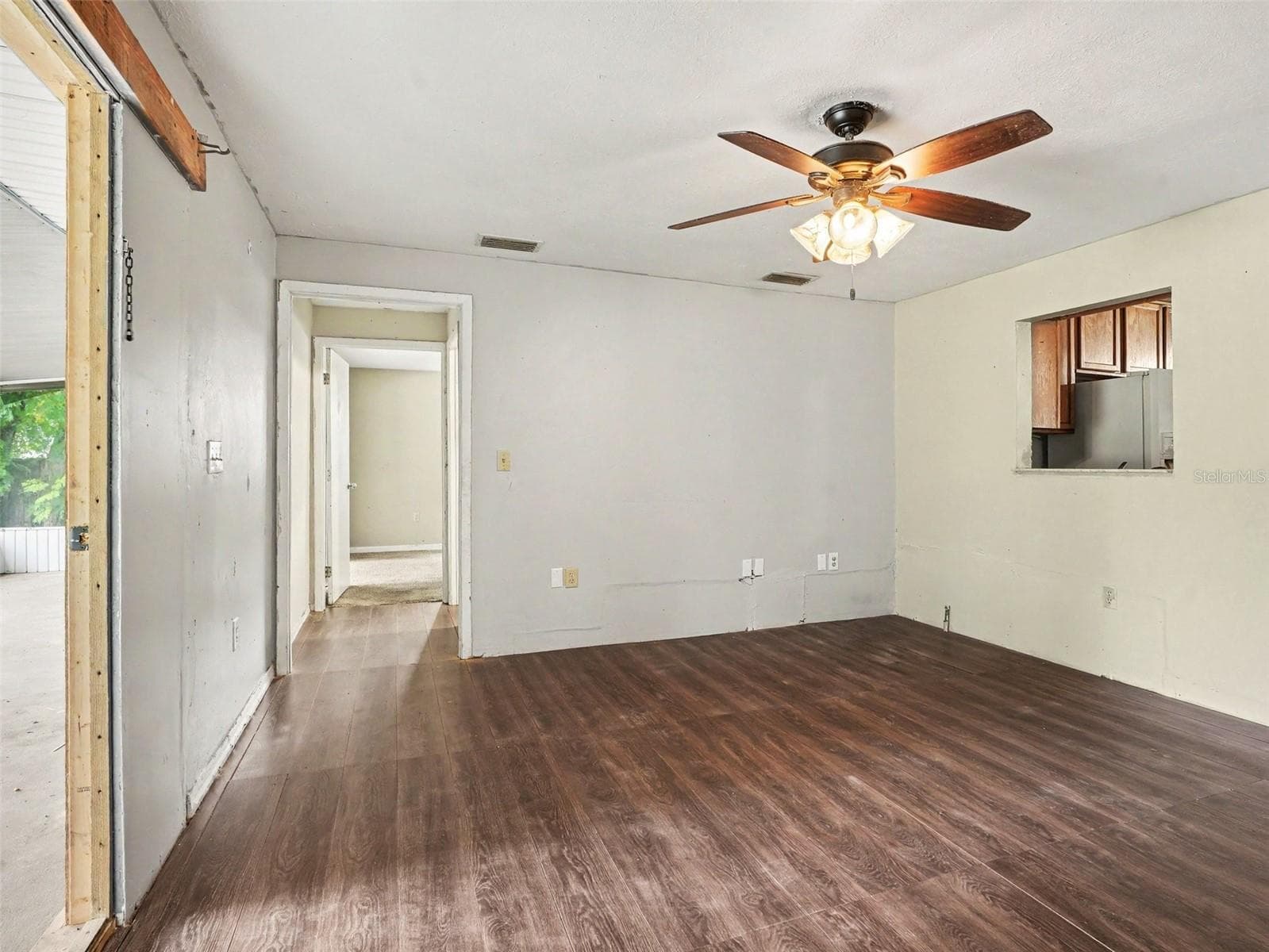 Single Family Residence at 521 GREEN CIR, FORT MEADE, photo 16 of 34