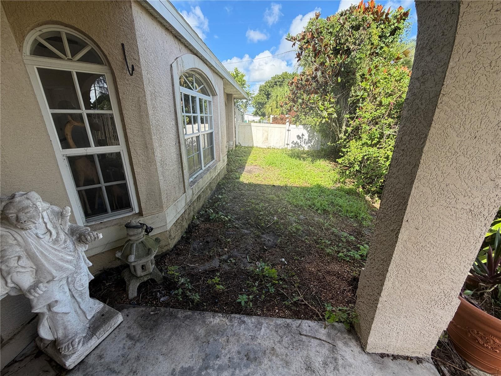 Single Family Residence at 3369 HARBOR BLVD, PORT CHARLOTTE, photo 3 of 19