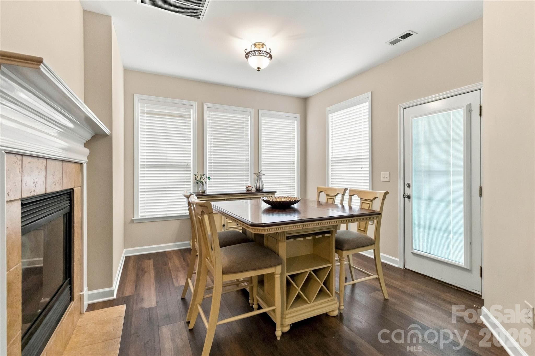 Single Family Residence at 6631 Old Magnolia Lane, Mint Hill, photo 14 of 30
