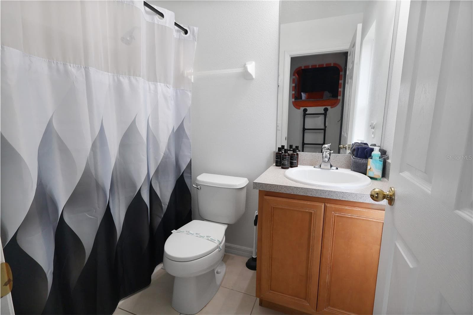 Single Family Residence at 161 HIDEAWAY BEACH LN, KISSIMMEE, photo 26 of 28