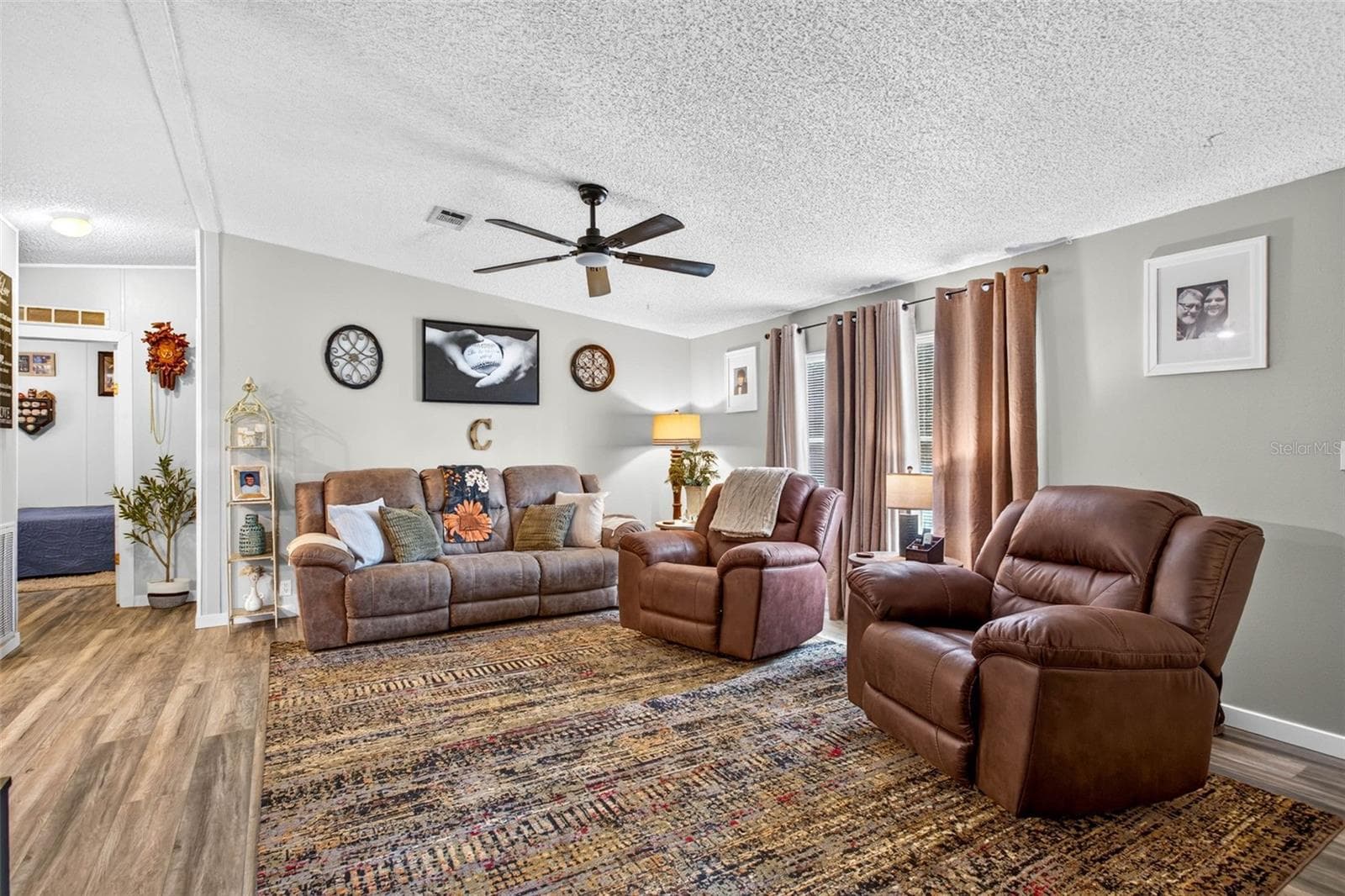 Manufactured Home at 39607 LOUISE DR, ZEPHYRHILLS, photo 6 of 71