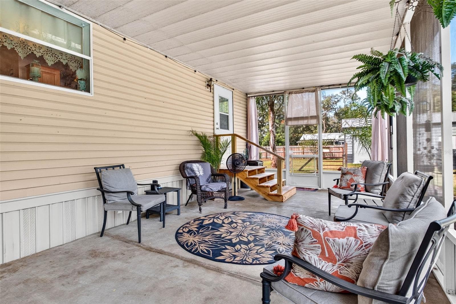 Manufactured Home at 39607 LOUISE DR, ZEPHYRHILLS, photo 32 of 71
