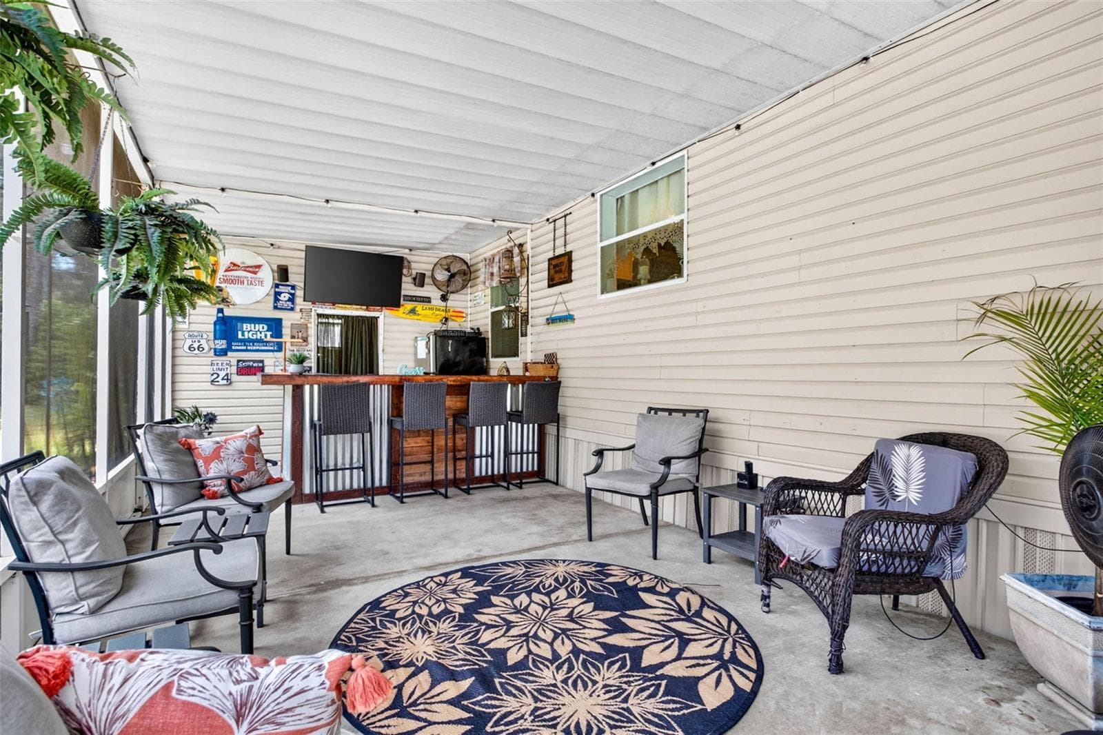 Manufactured Home at 39607 LOUISE DR, ZEPHYRHILLS, photo 33 of 71
