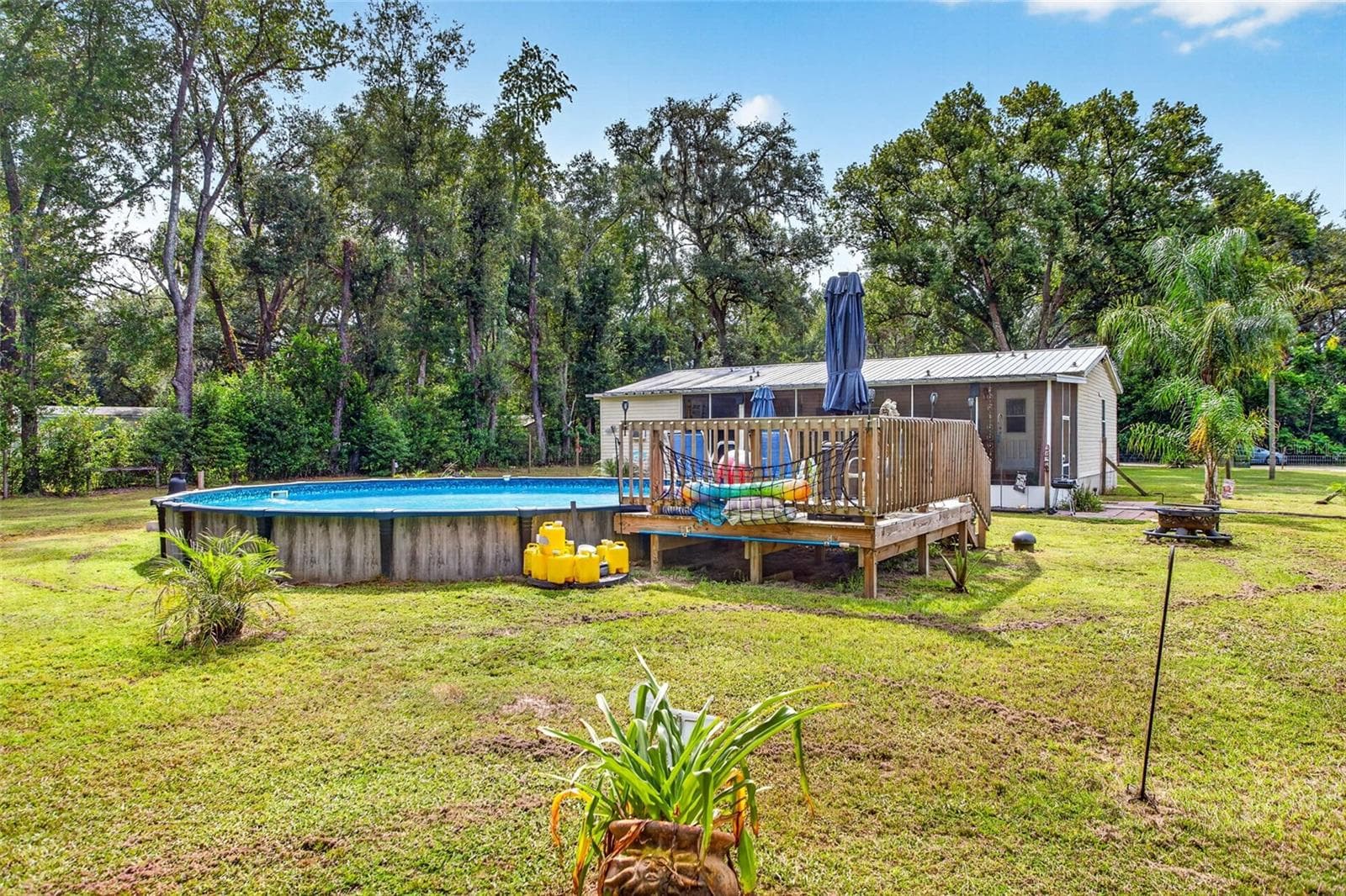 Manufactured Home at 39607 LOUISE DR, ZEPHYRHILLS, photo 42 of 71
