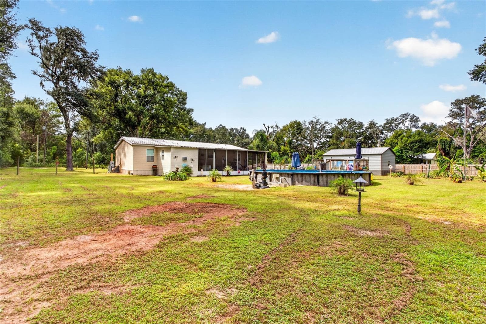 Manufactured Home at 39607 LOUISE DR, ZEPHYRHILLS, photo 45 of 71