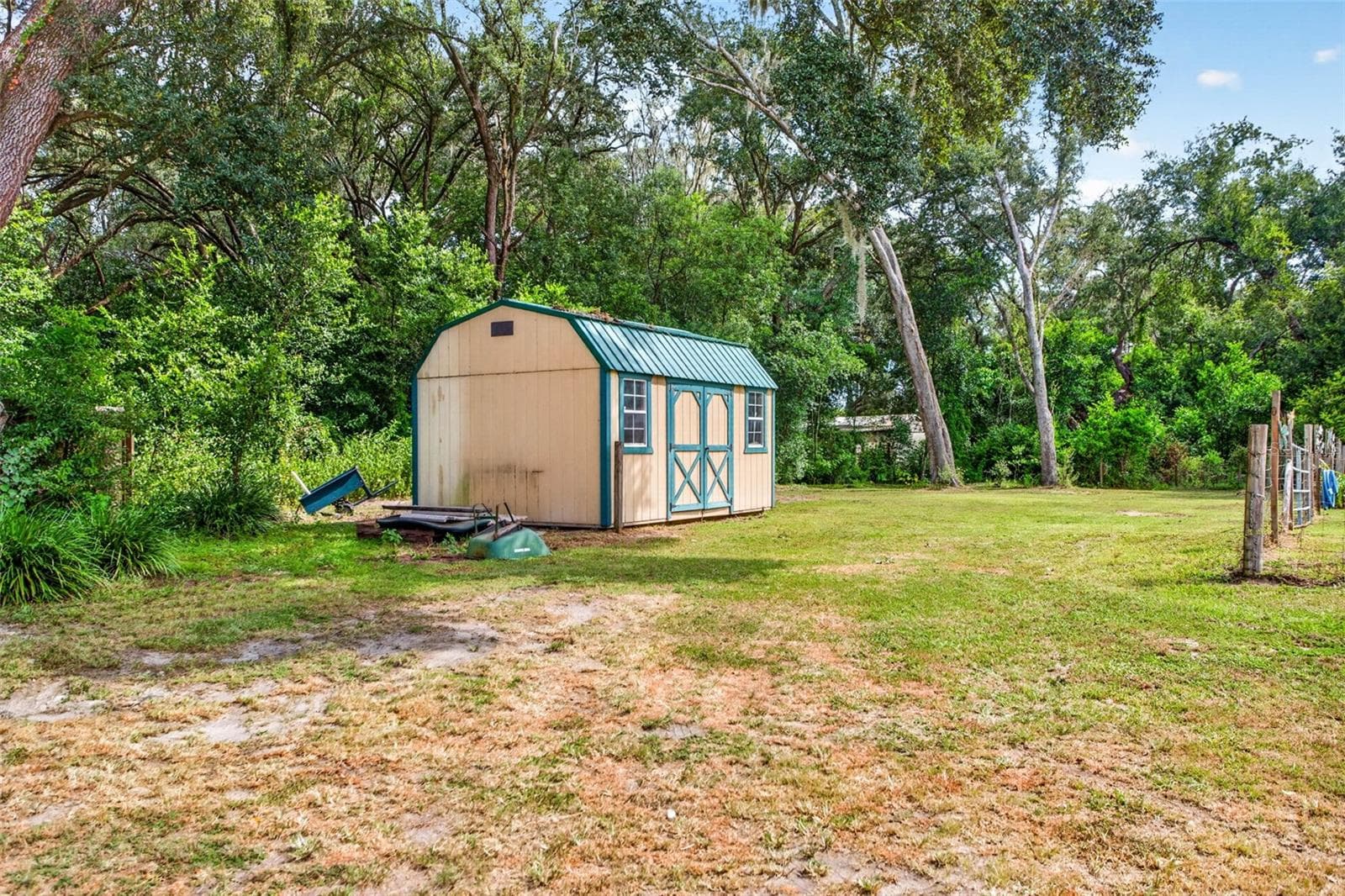Manufactured Home at 39607 LOUISE DR, ZEPHYRHILLS, photo 50 of 71