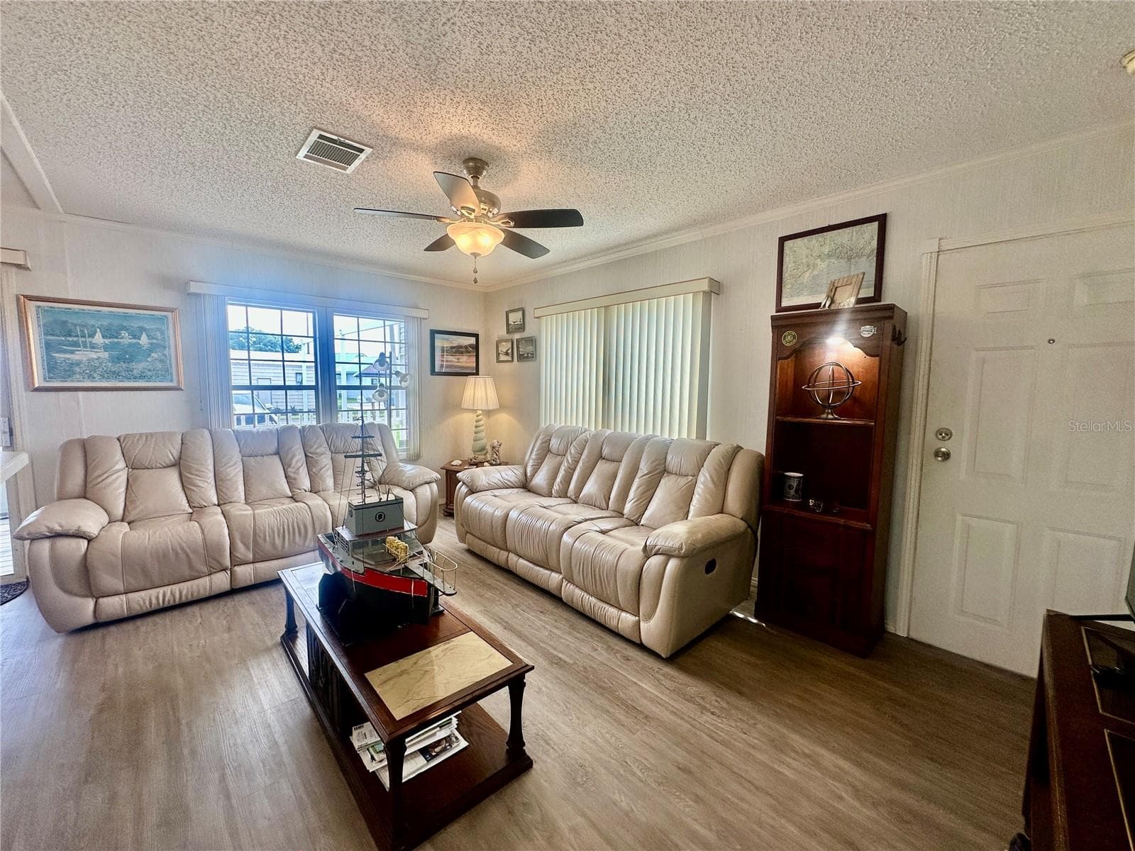 Living Room - 131 BONNIE DR, AUBURNDALE